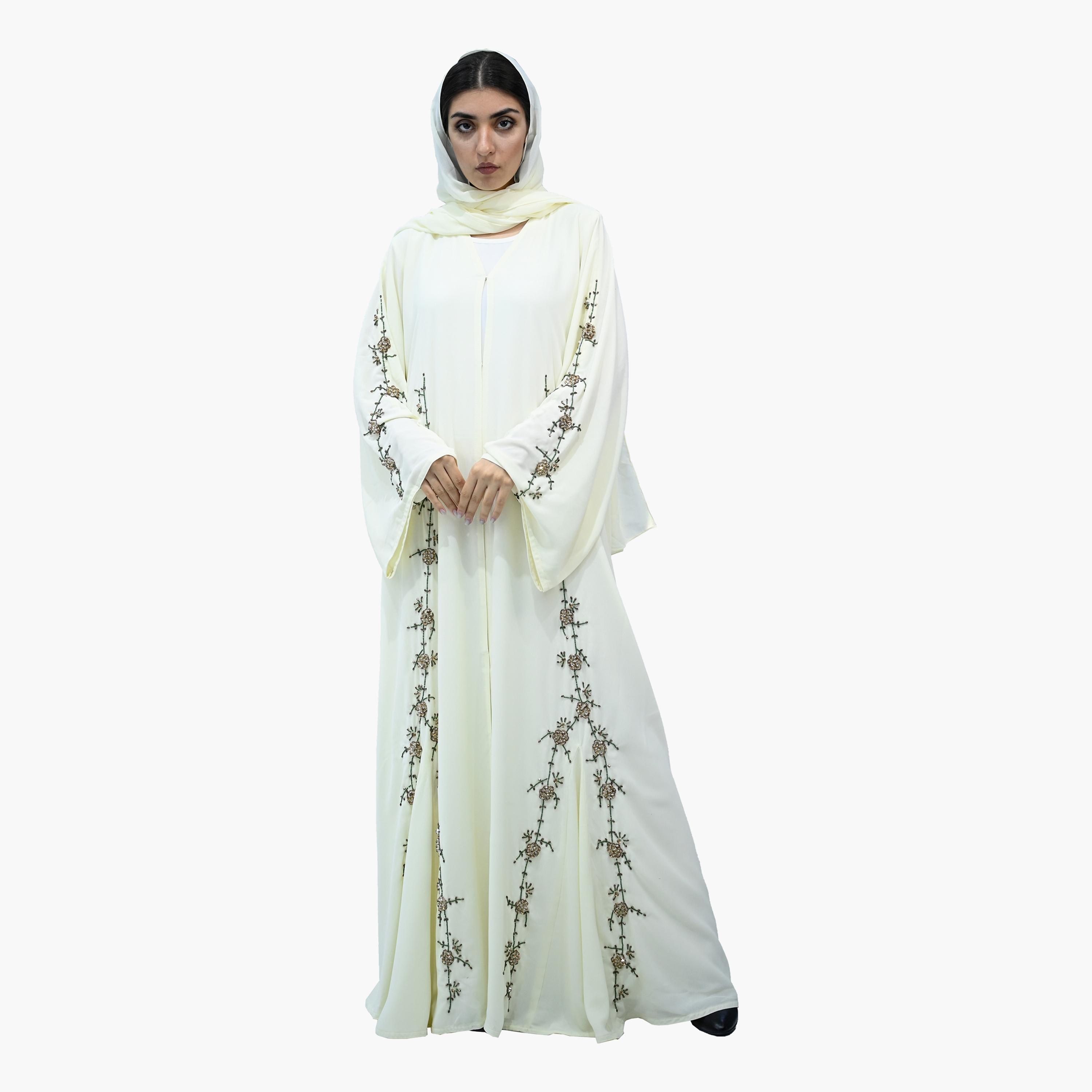 عباية نخبة كريمية بأكمام واسعة وألواح جوديت مطرزة بالخرز والترتر تأتي مع الحجاب-women-arabicclothing-abayas-image-1
