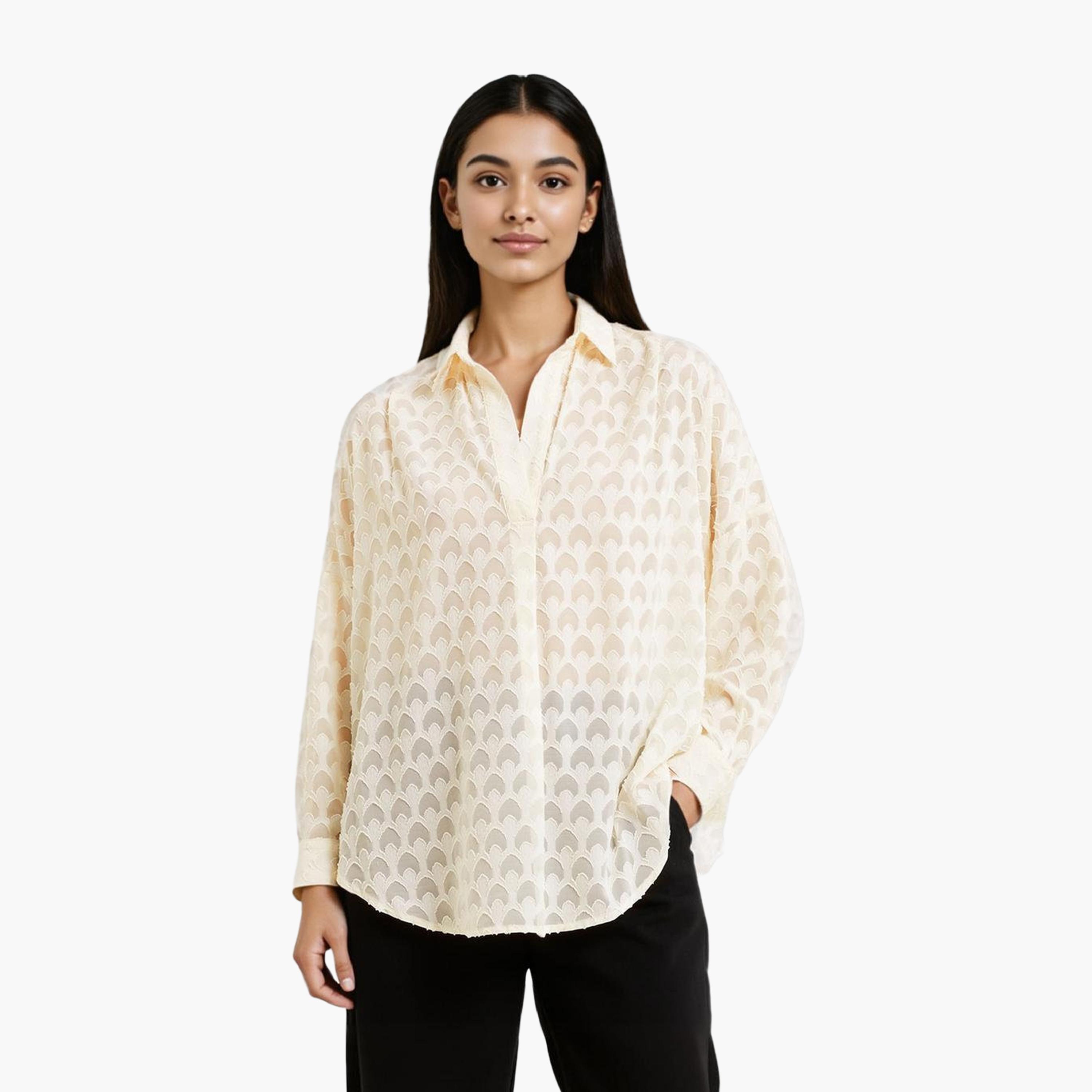 قميص نسائي كريمي اللون جاكار، بياقة وأكمام منسدلة من فرينش كونيكشن-women-clothing-shirtsandblouses-shirts-image-1