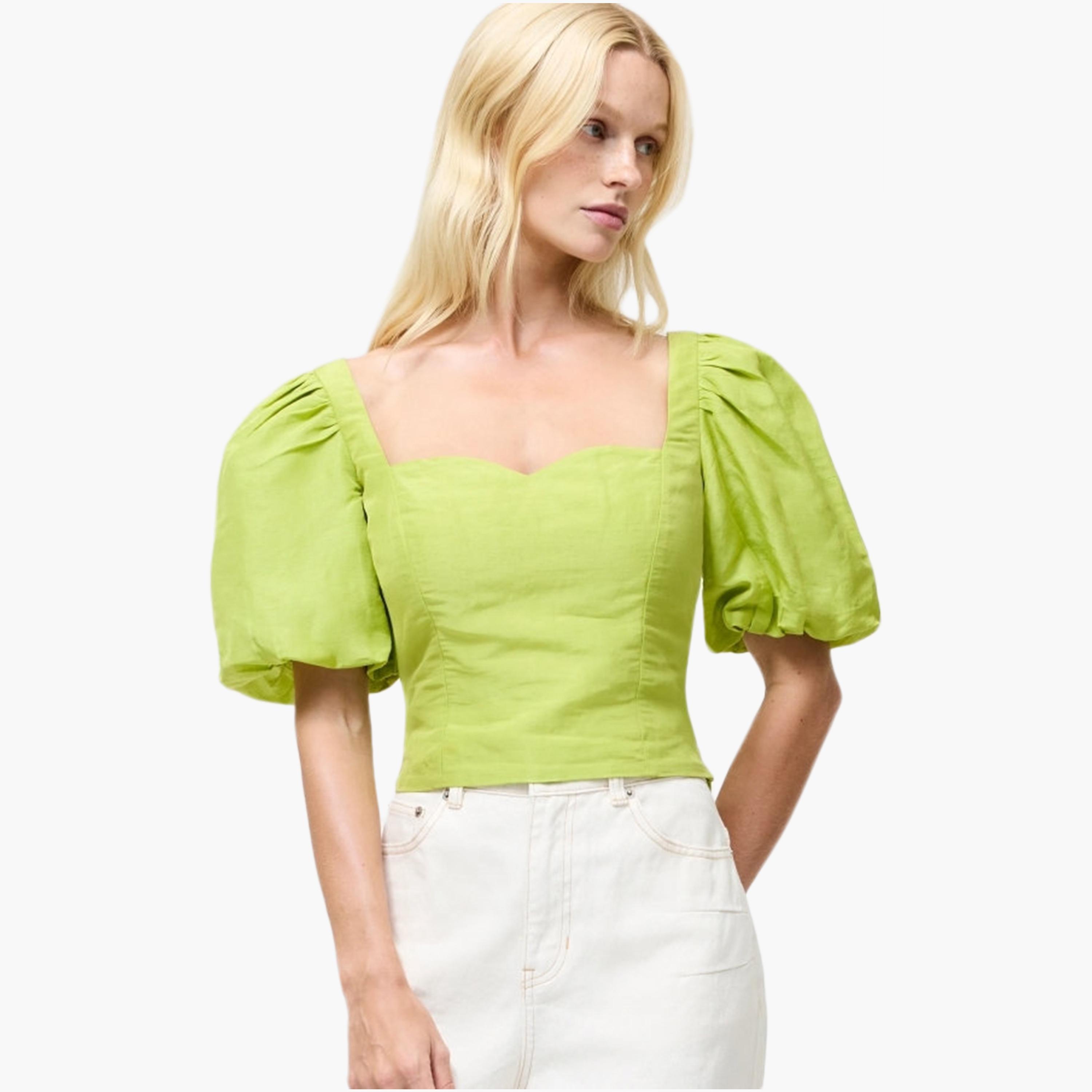 بلوزة نسائية خضراء بياقة على شكل قلب وأكمام منفوخة من فرينش كونيكشن-women-clothing-shirtsandblouses-blouses-image-1