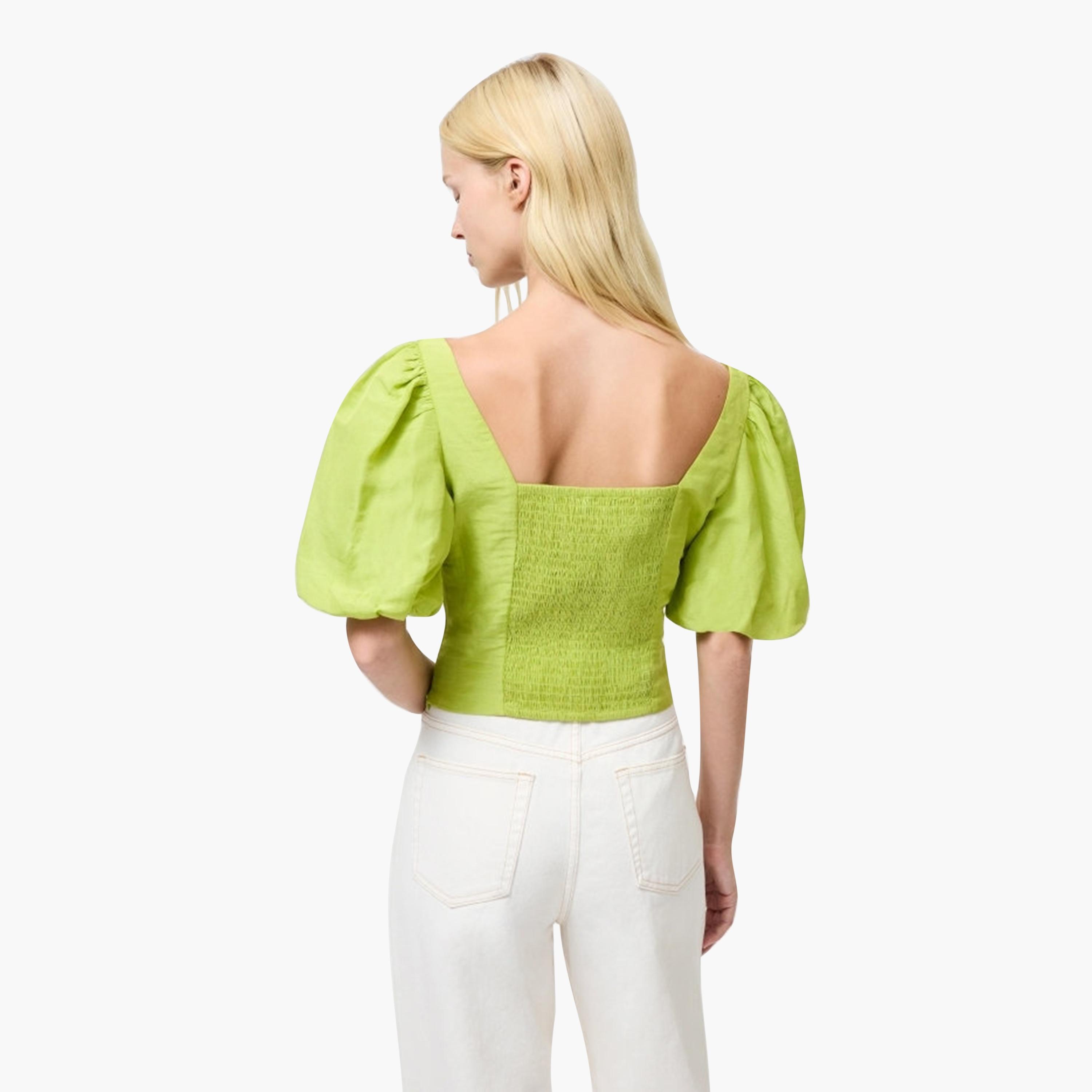 بلوزة نسائية خضراء بياقة على شكل قلب وأكمام منفوخة من فرينش كونيكشن-women-clothing-shirtsandblouses-blouses-image-3