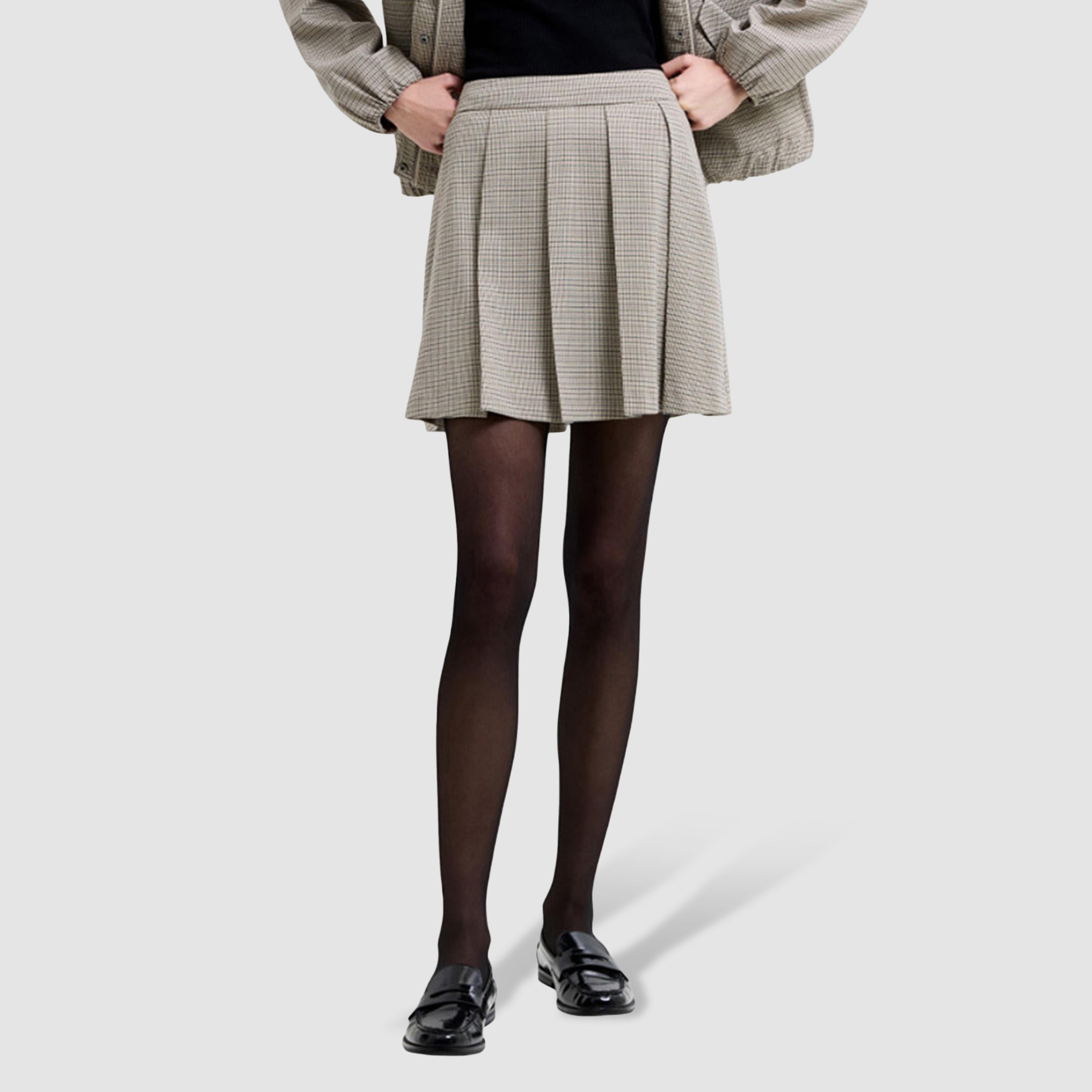 تنورة ميني نسائية بكسرات ونقشة مربعات دقيقة "ميكرو تشيكد" لون بيج من فرينش كونكشن-women-clothing-bottoms-skirts-image-1