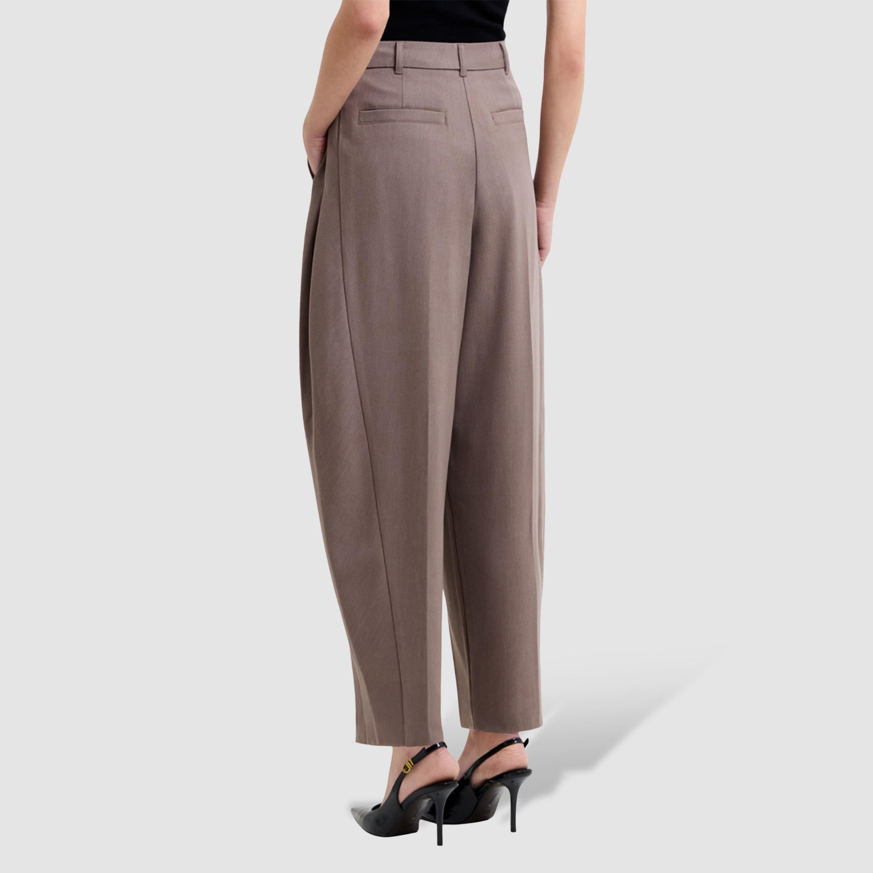 بنطلون نسائي قصة برميلية "باريل كت" لون بني من فرينش كونكشن-women-clothing-bottoms-trousers-image-4