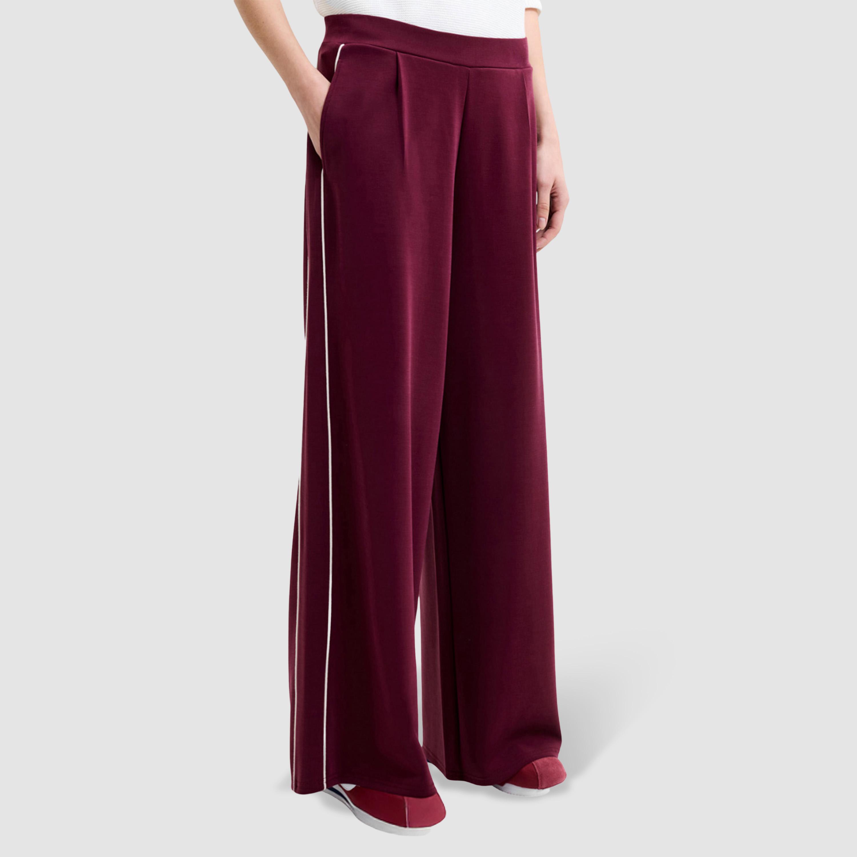 بنطلون نسائي أرجل واسعة لون أحمر من فرينش كونكشن-women-clothing-bottoms-trousers-image-4