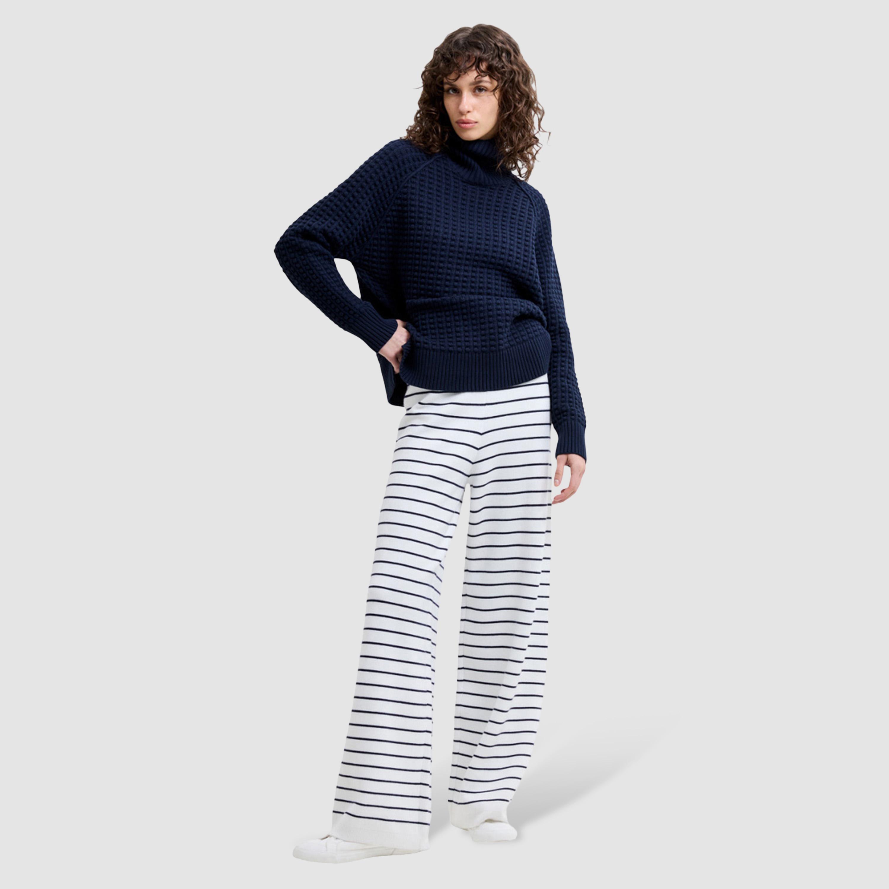 بنطلون نسائي مستقيم ومخطط لون أبيض من فرينش كونكشن-women-clothing-bottoms-trousers-image-2