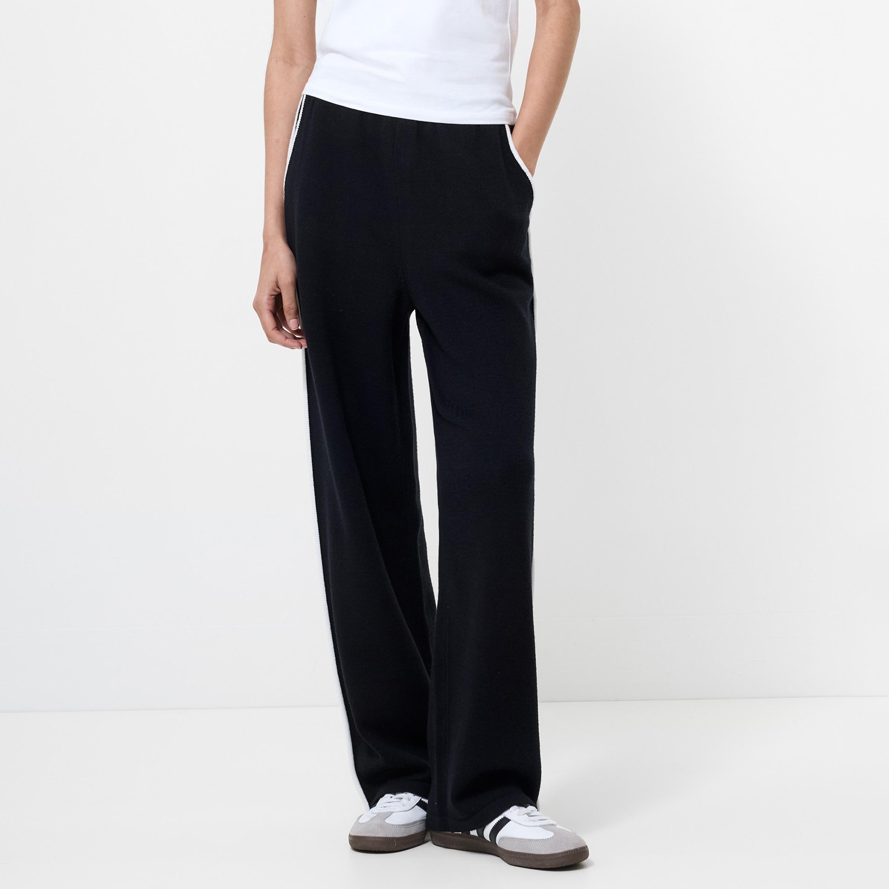 بنطال حريمي بقصة أرجل واسعة وخصر مطاطي وشريط جانبي من فرينش كونكشن-women-clothing-trousers-image-1