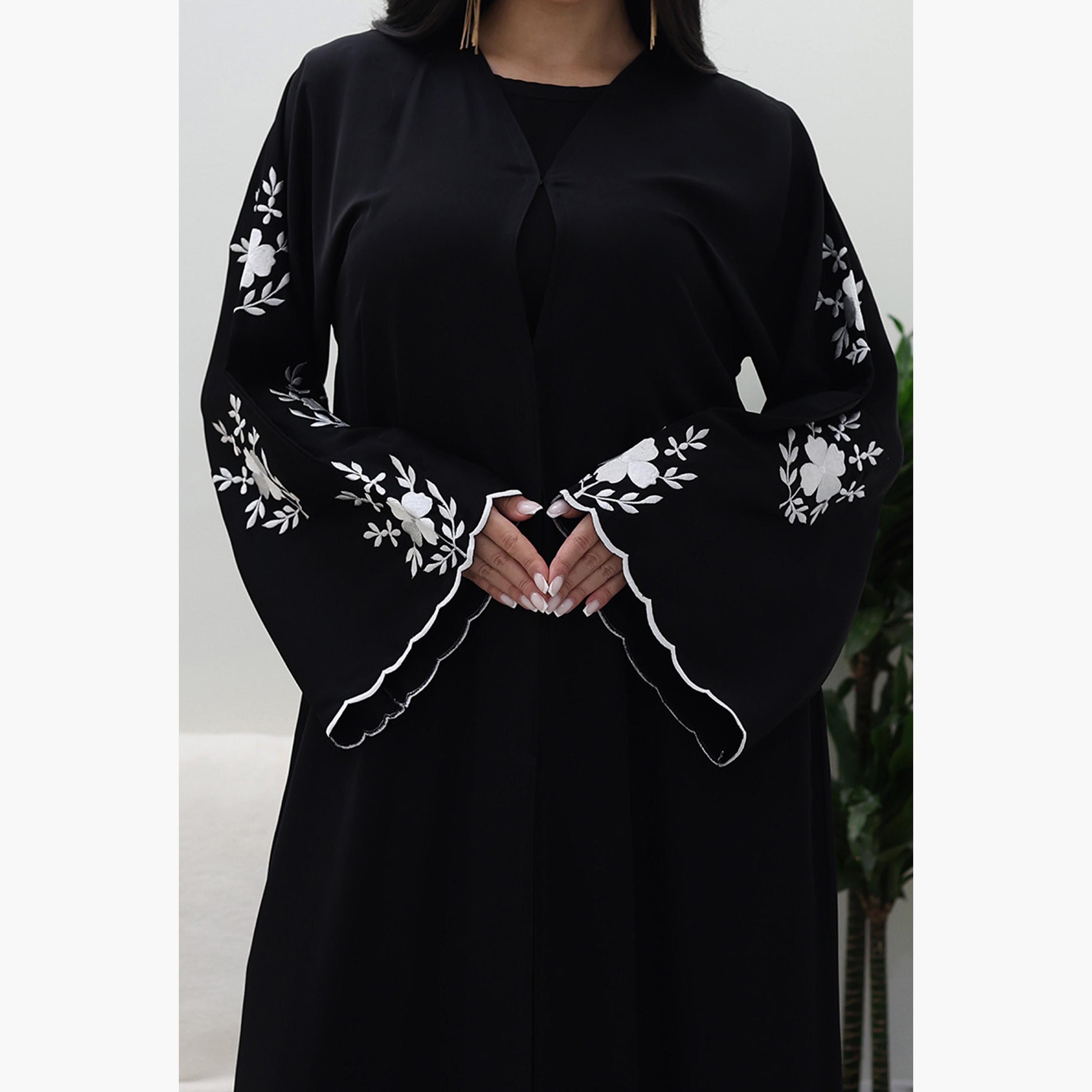 Nukhbaa Black Floral Embroidered Flared Sleeves Nida Women's Evening Abaya-women-arabicclothing-abayas-image-3