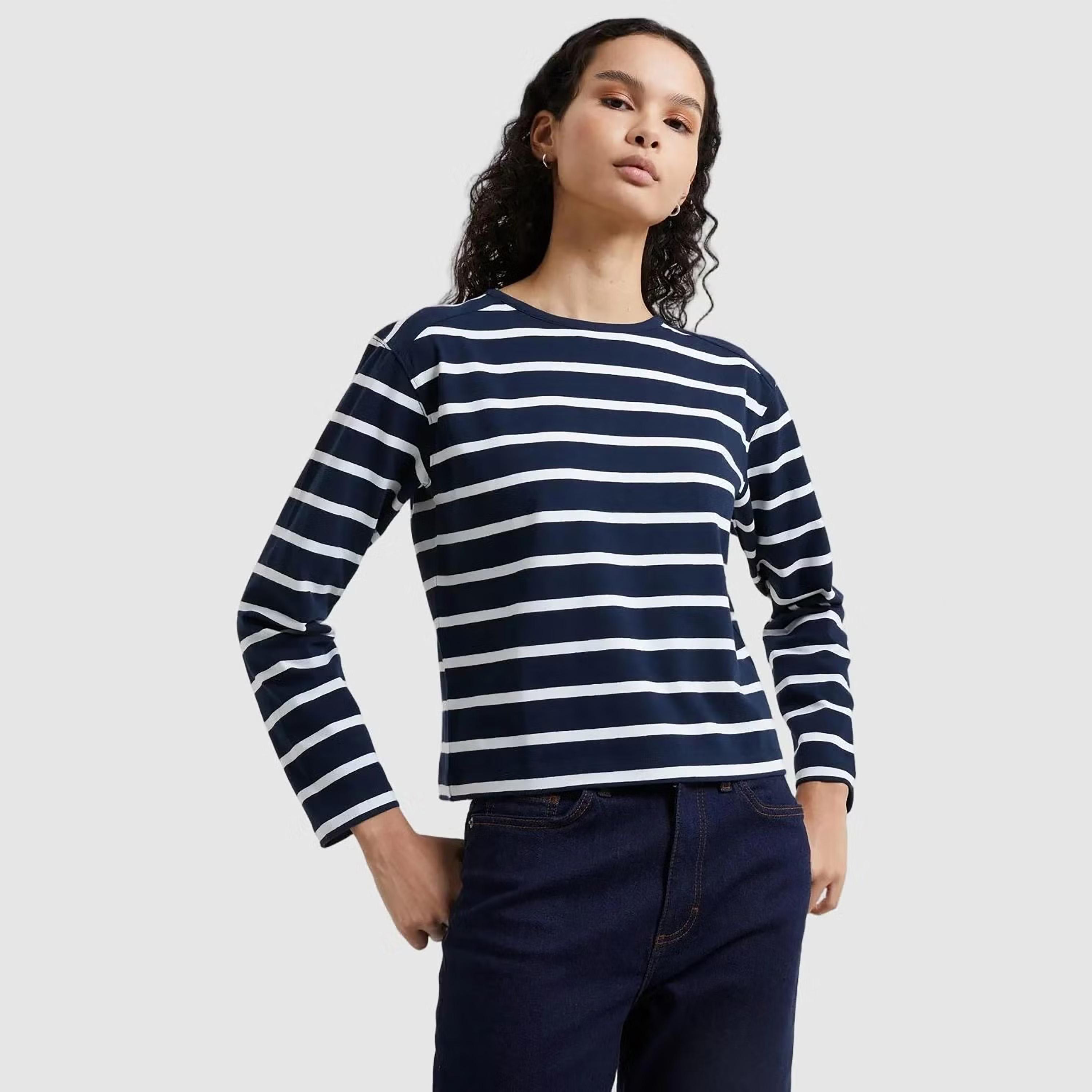 تيشيرت حريمي مخطط باللون الأزرق من فرينش كونكشن-women-clothing-tshirts-image-1