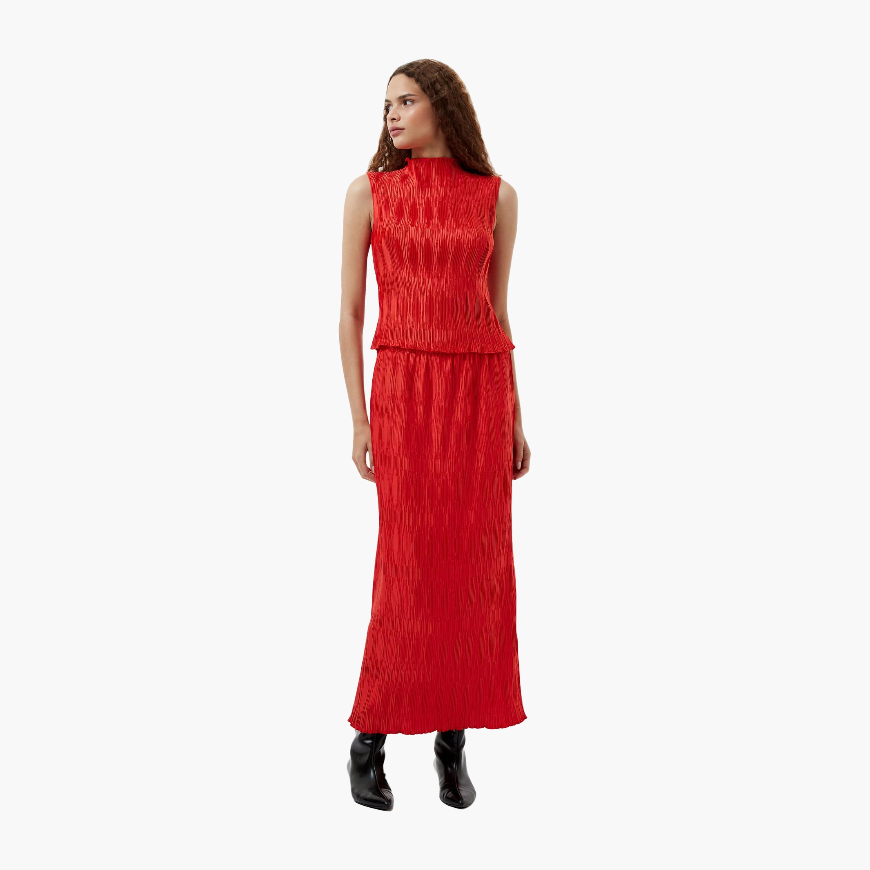 بلوزة نسائية حمراء مكشكشة بياقة عالية من فرينش كونيكشن-women-clothing-shirtsandblouses-blouses-image-2