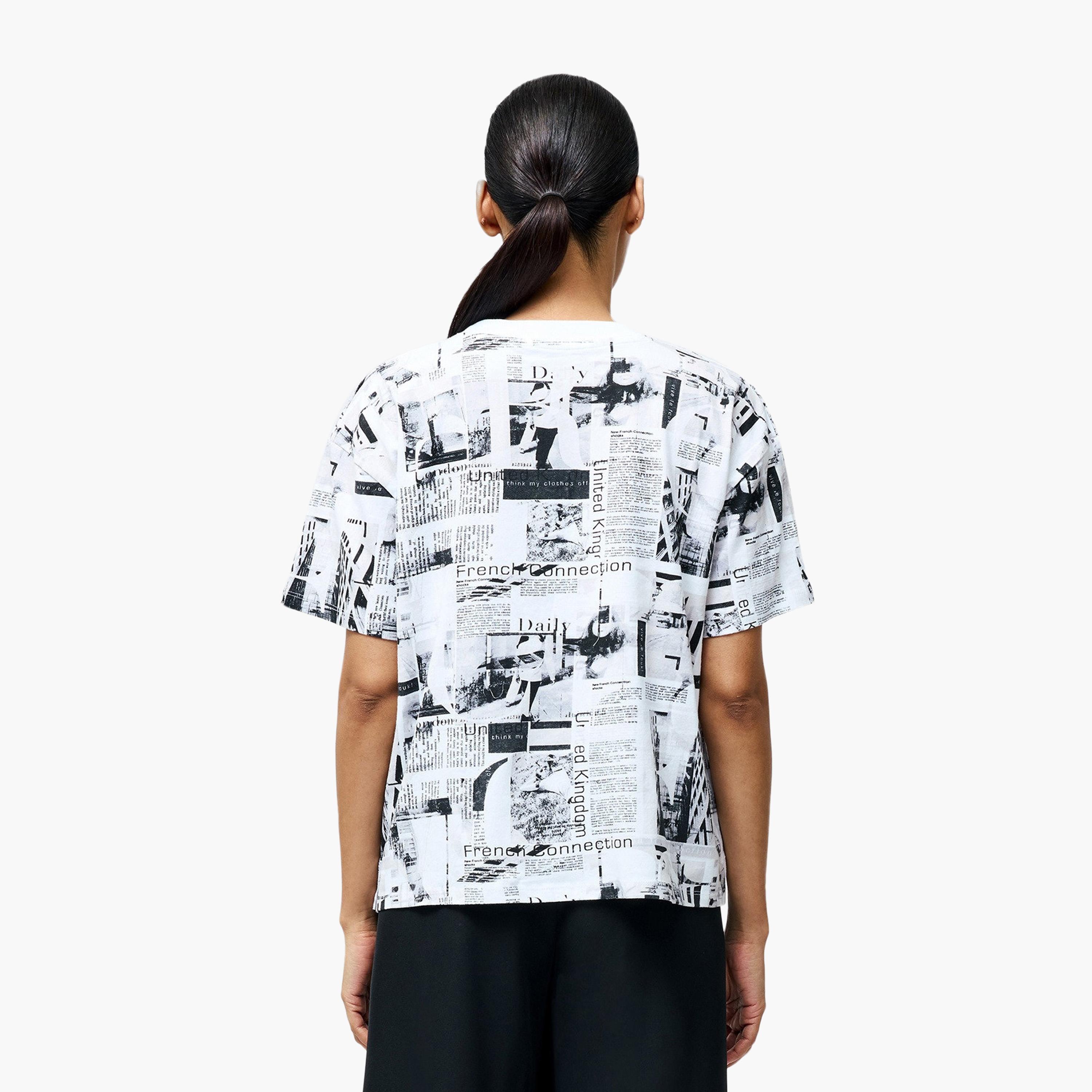 تيشيرت نسائي قطني أبيض مطبوع عليه شعار صحيفة من فرينش كونيكشن-women-clothing-tshirts-image-3