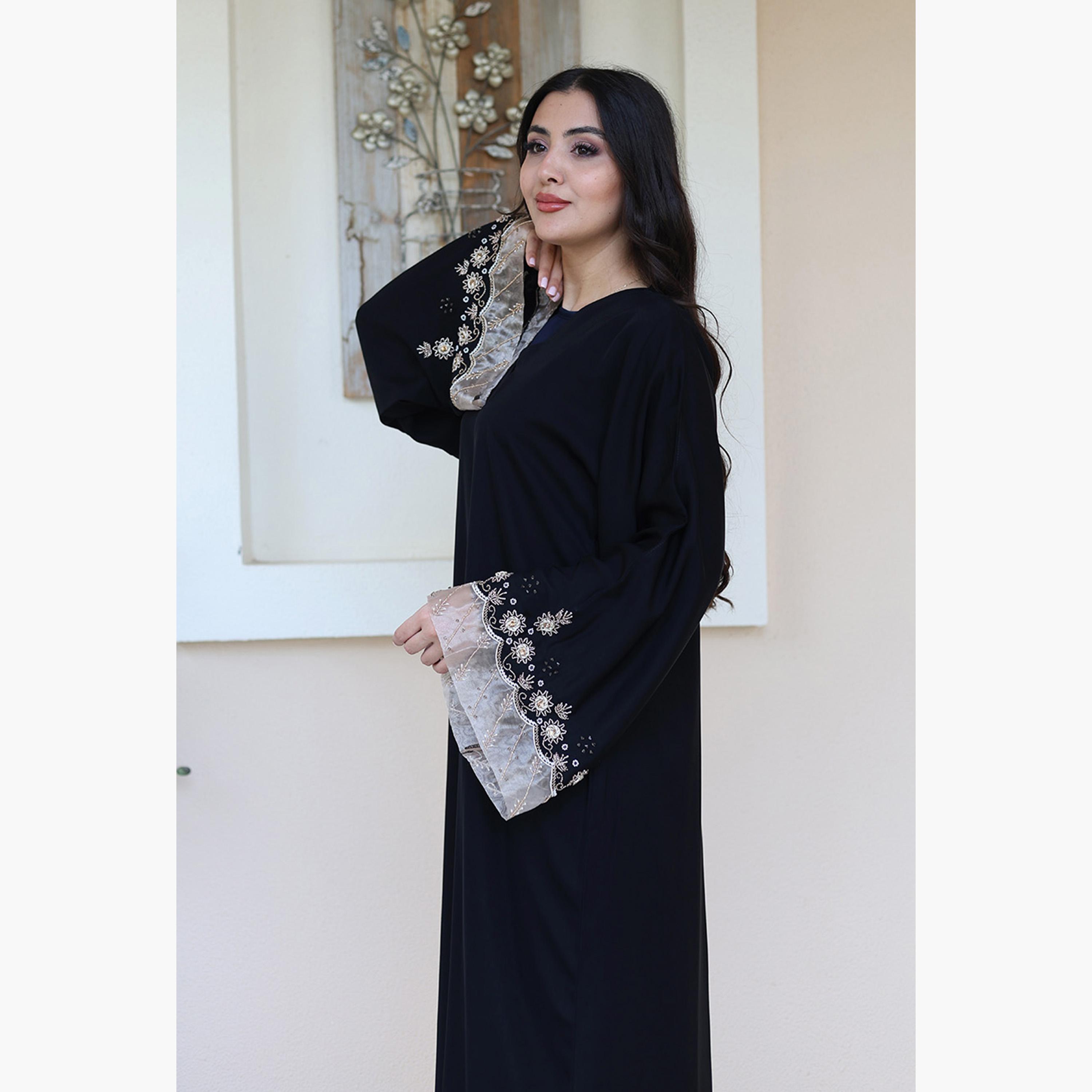 عباءة سهرة نسائية سوداء مطرزة بالخرز من قماش نيدا بأكمام واسعة من نُخبة-women-arabicclothing-abayas-image-3