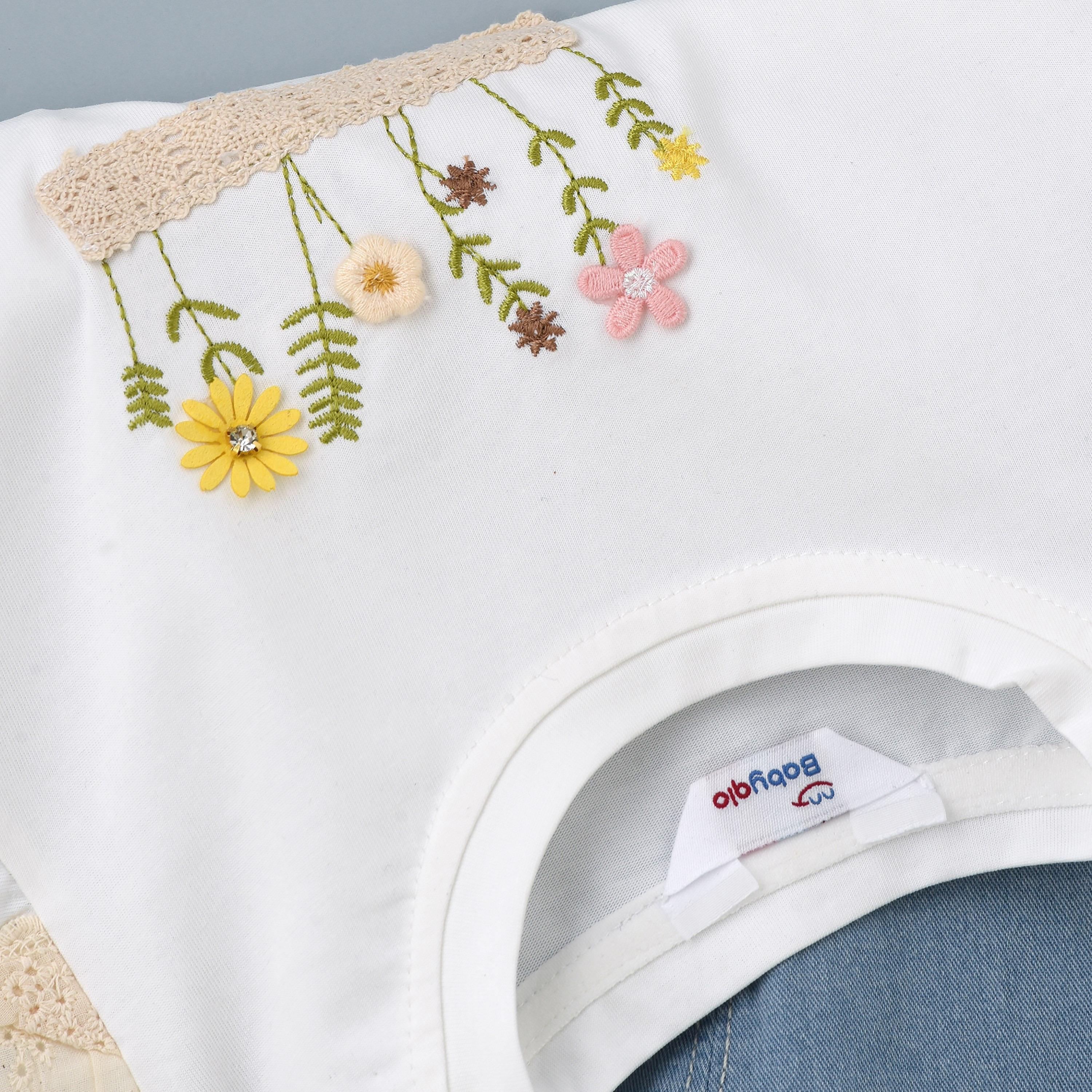 تي شيرت بأكمام قصيرة وطبعة زهور مع شورت من بيبيكلو-baby-girls-clothing-setsandcoords-image-4