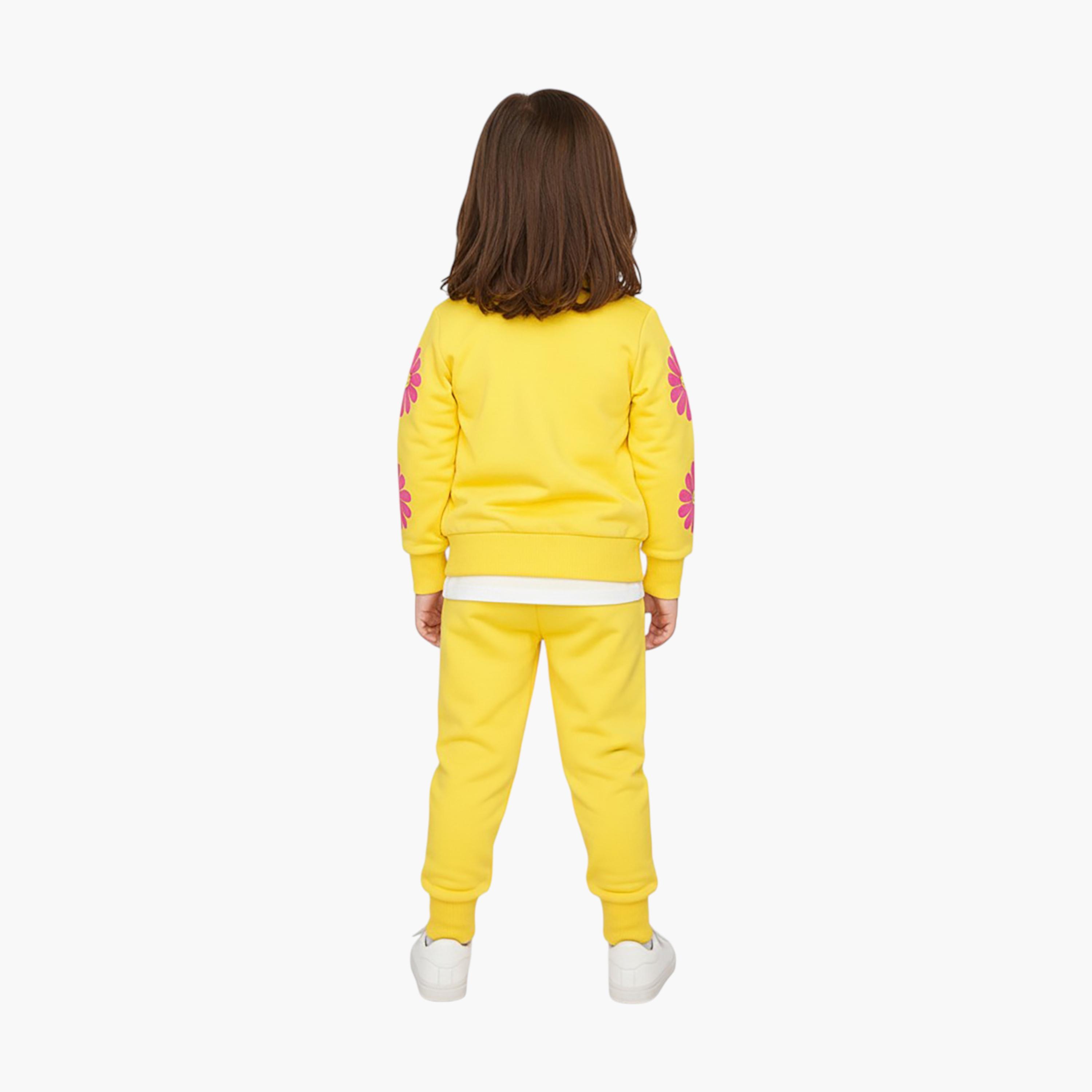 طقم تي شيرت وسترة وبنطال رياضي من ثلاث قطع بنقشة أزهار من بيبيكلو-girls-clothing-setsandcoords-image-2