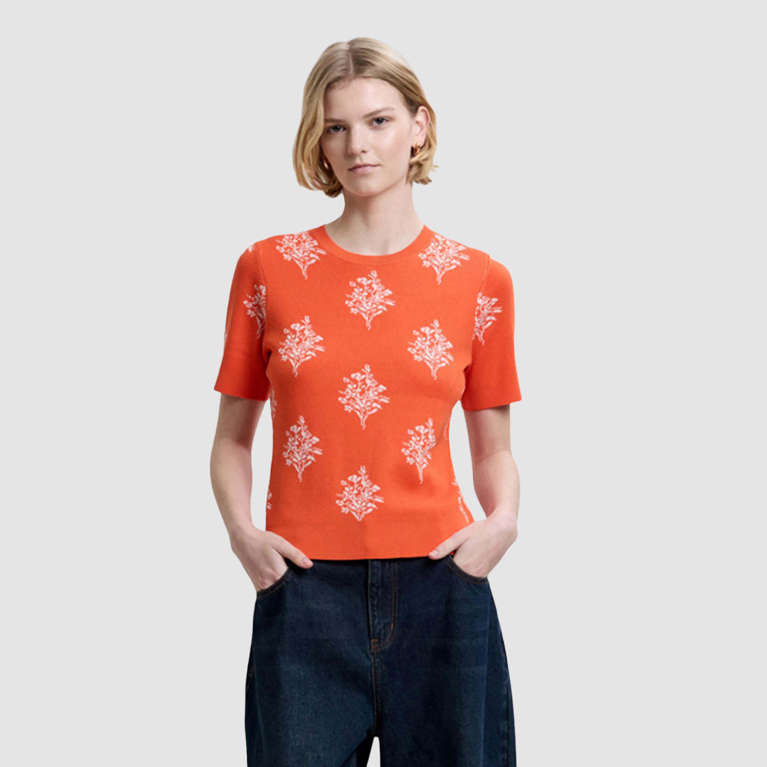 بلوزة محبوكة نسائية بياقة مستديرة وطبعة زهور تجريدية لون برتقالي من فرينش كونكشن-women-clothing-shirtsandblouses-blouses-image-1