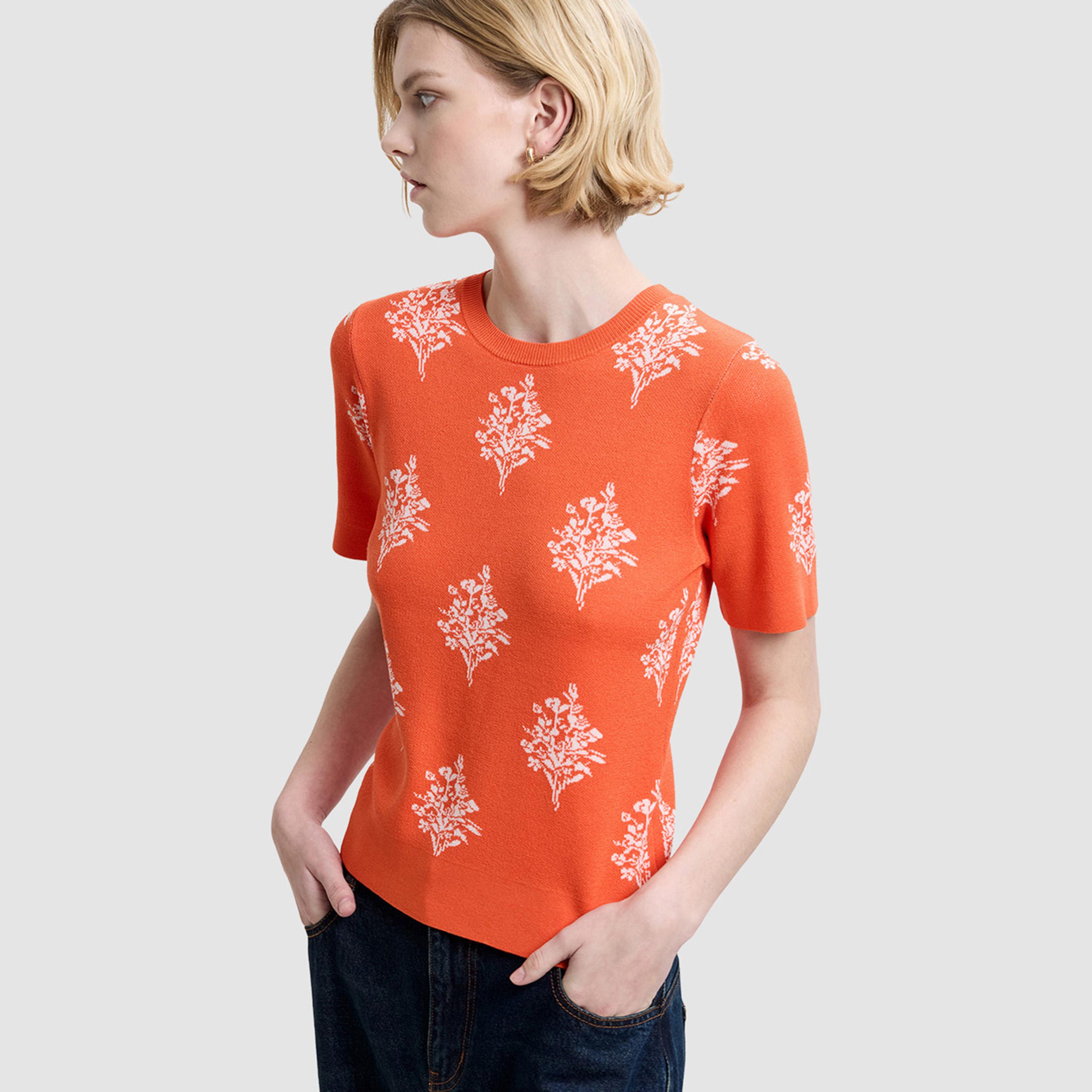 بلوزة محبوكة نسائية بياقة مستديرة وطبعة زهور تجريدية لون برتقالي من فرينش كونكشن-women-clothing-shirtsandblouses-blouses-image-3