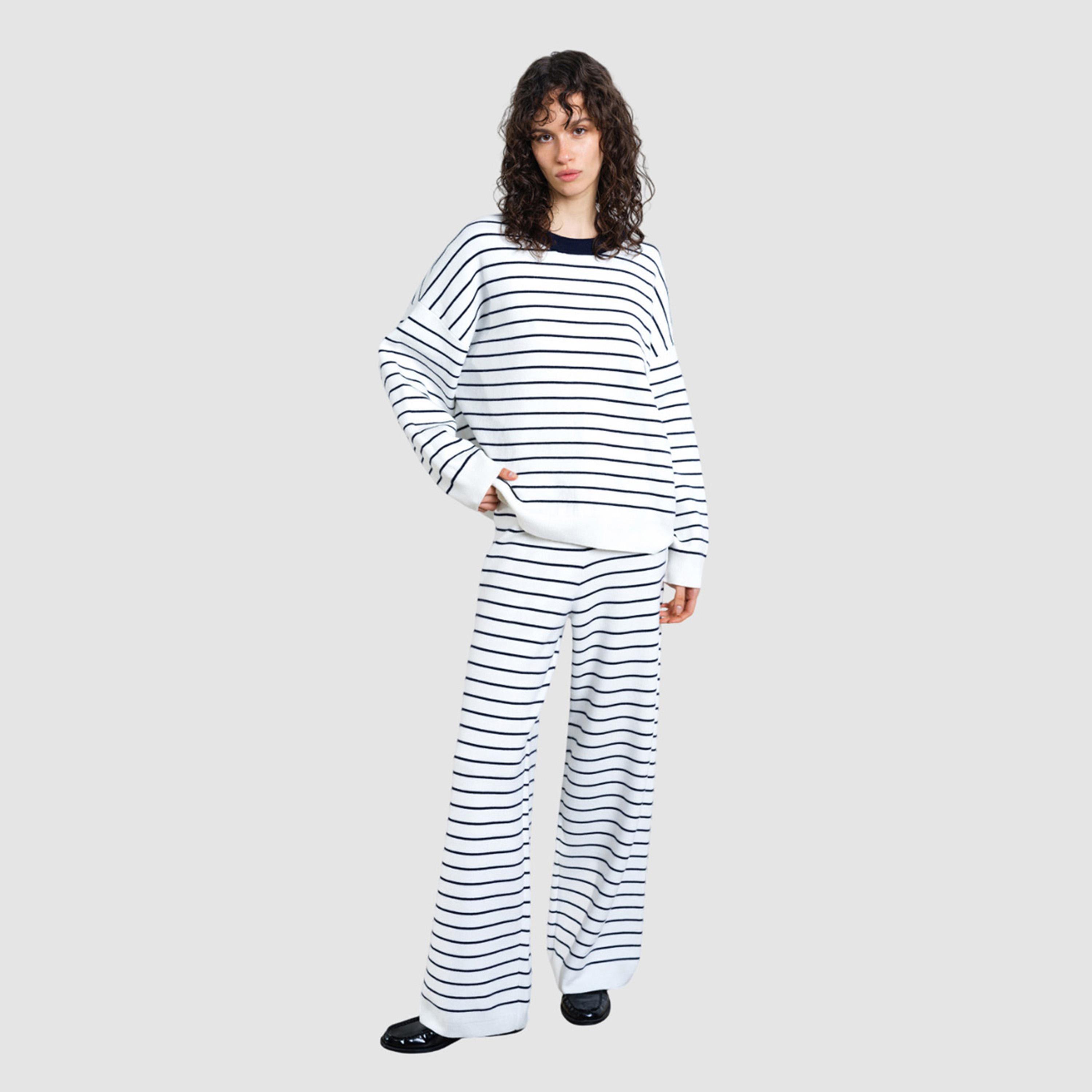 سويتر نسائي بأكمام منسدلة ومخطط لون أبيض من فرينش كونكشن-women-winterwear-cardigansandjumpers-jumpers-image-2