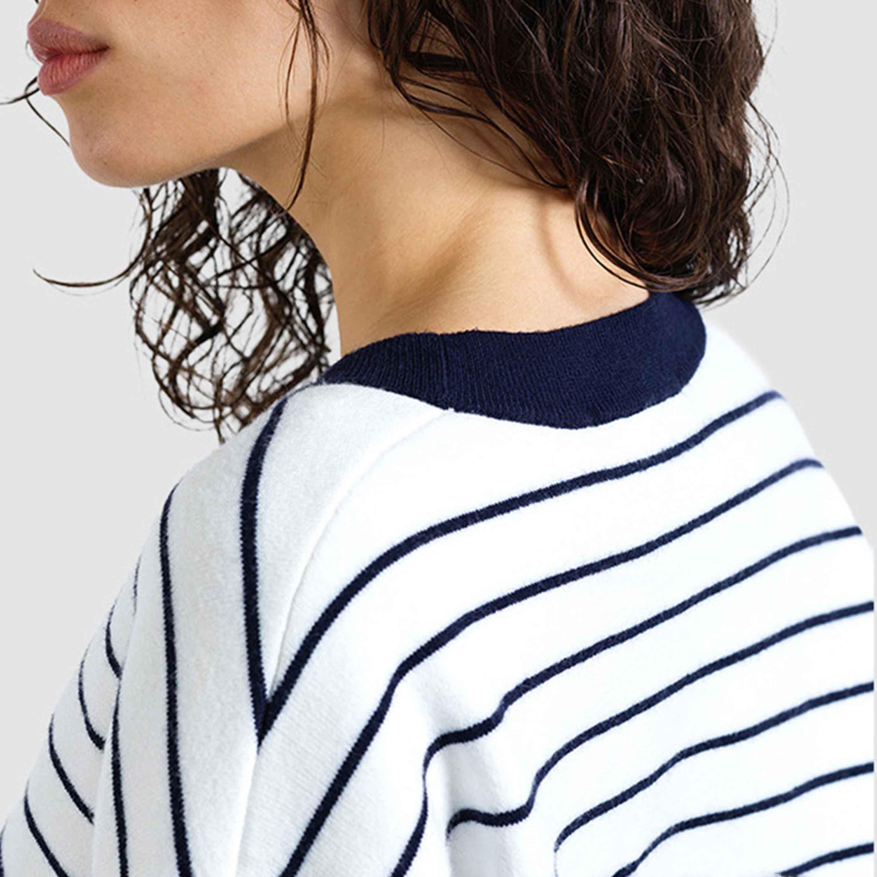 سويتر نسائي بأكمام منسدلة ومخطط لون أبيض من فرينش كونكشن-women-winterwear-cardigansandjumpers-jumpers-image-5