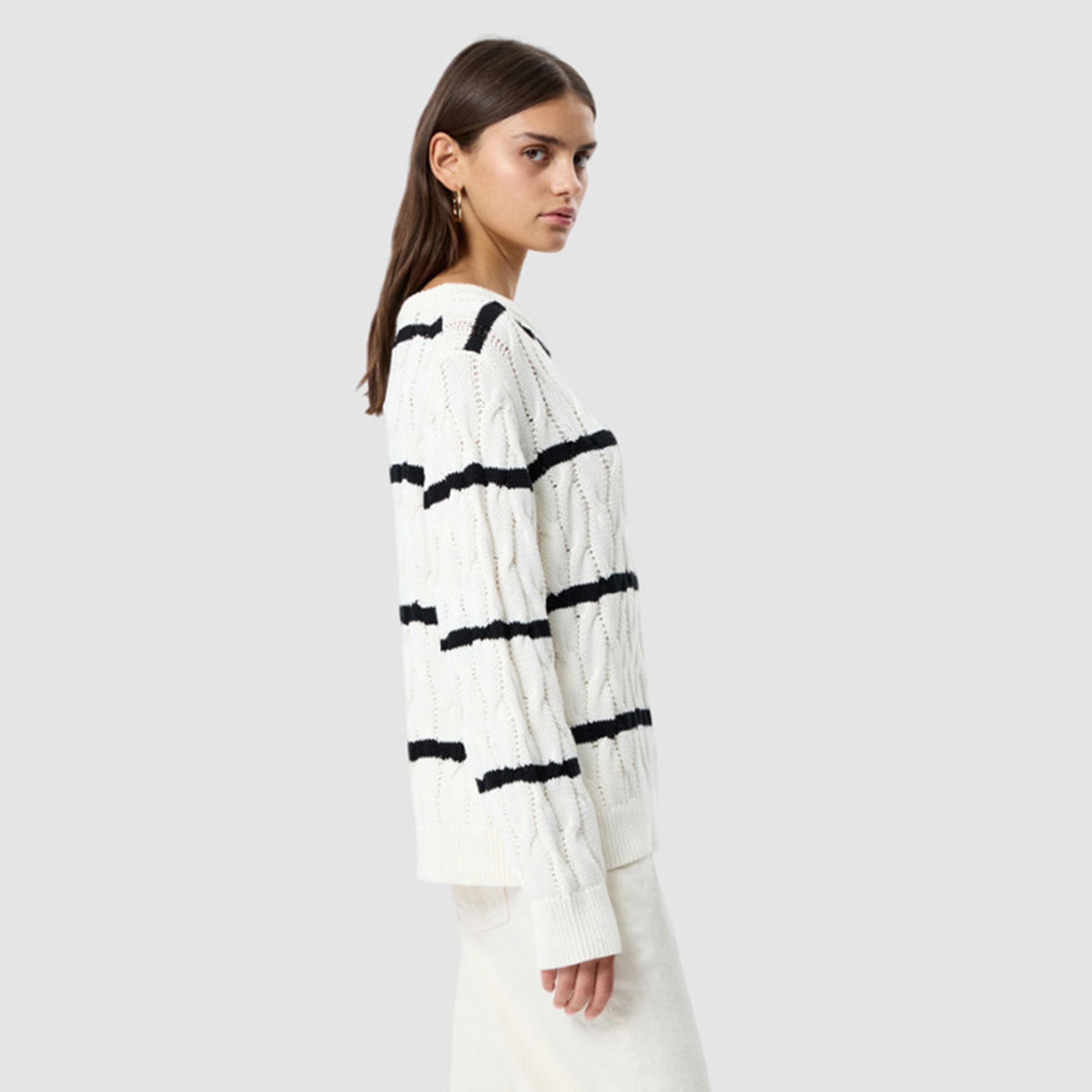سويتر نسائي محبوك بضفائر "كيبل نت" قطن وأكمام منسدلة لون أبيض من فرينش كونكشن-women-winterwear-cardigansandjumpers-jumpers-image-4