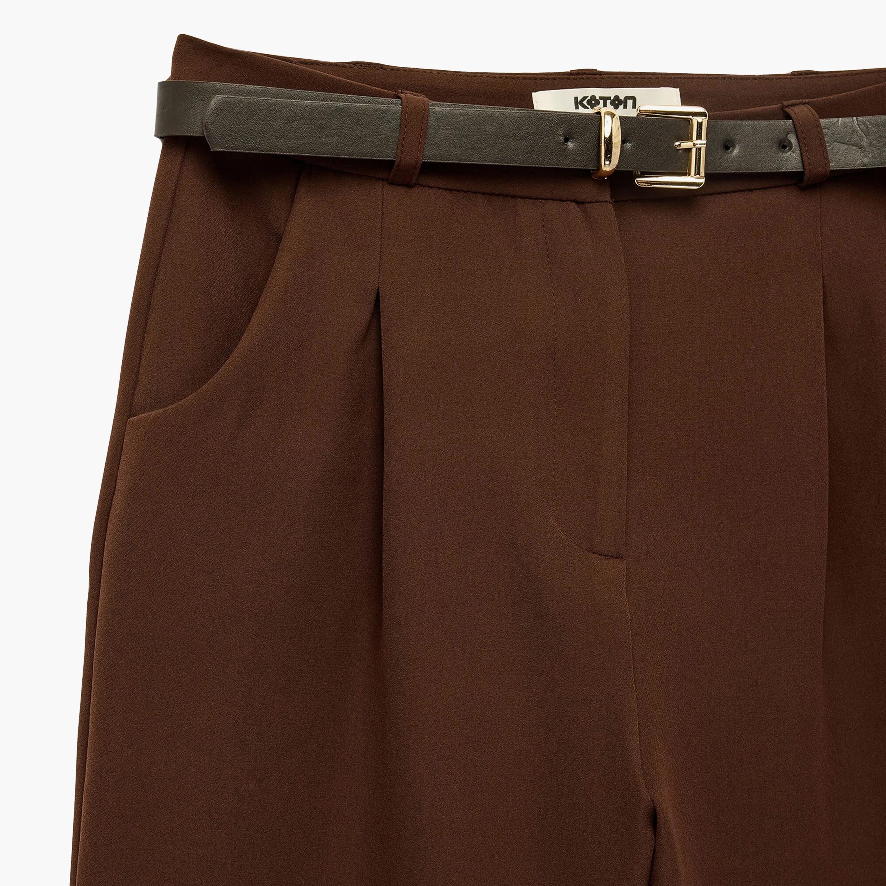بنطال حريمي بقصة مدببة (تاپرد) وسحاب من كوتون-women-clothing-trousers-image-3