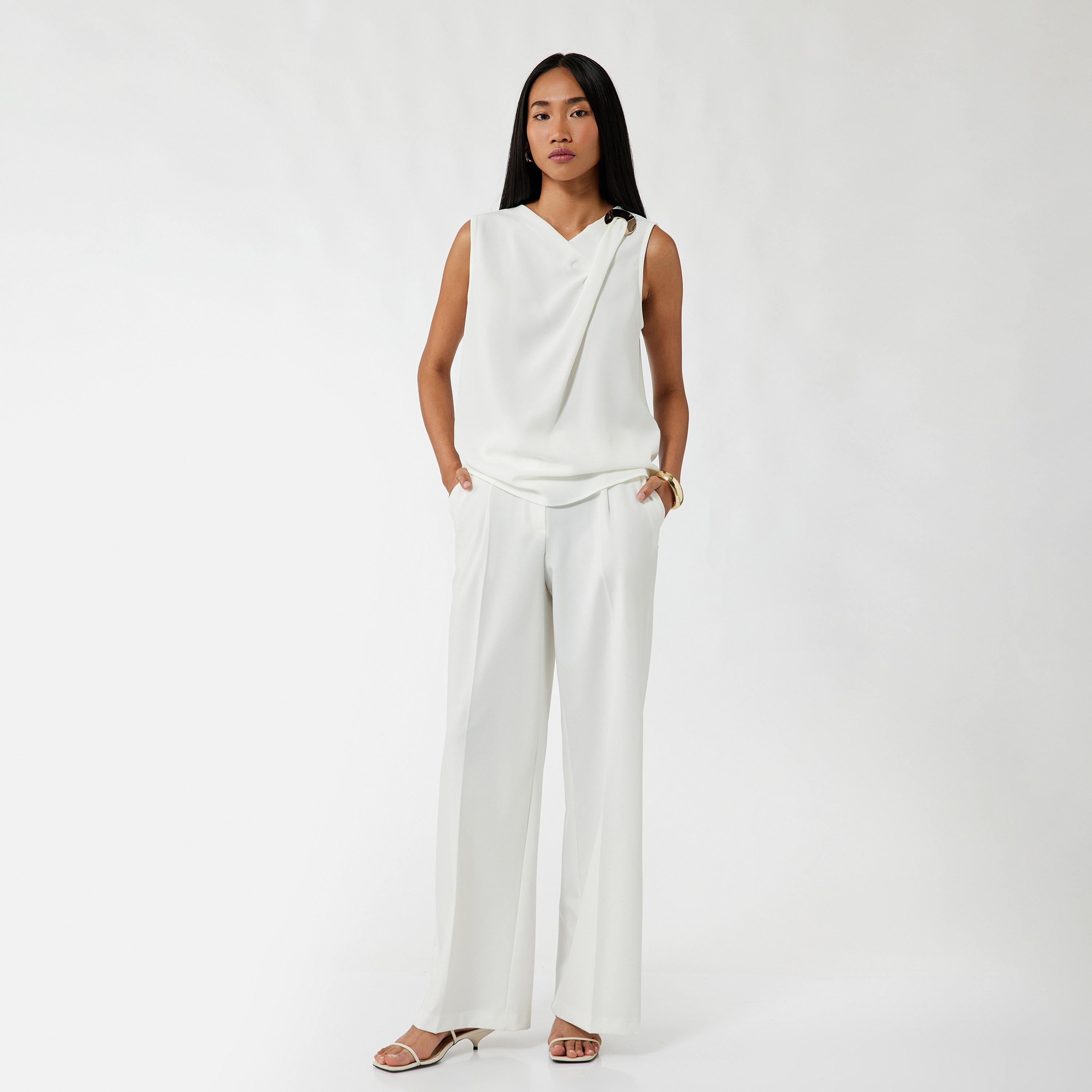 توب حريمي بفتحة رقبة منسدلة (كاول نك) باللون الأبيض من كوتون-women-clothing-shirtsandblouses-blouses-image-2