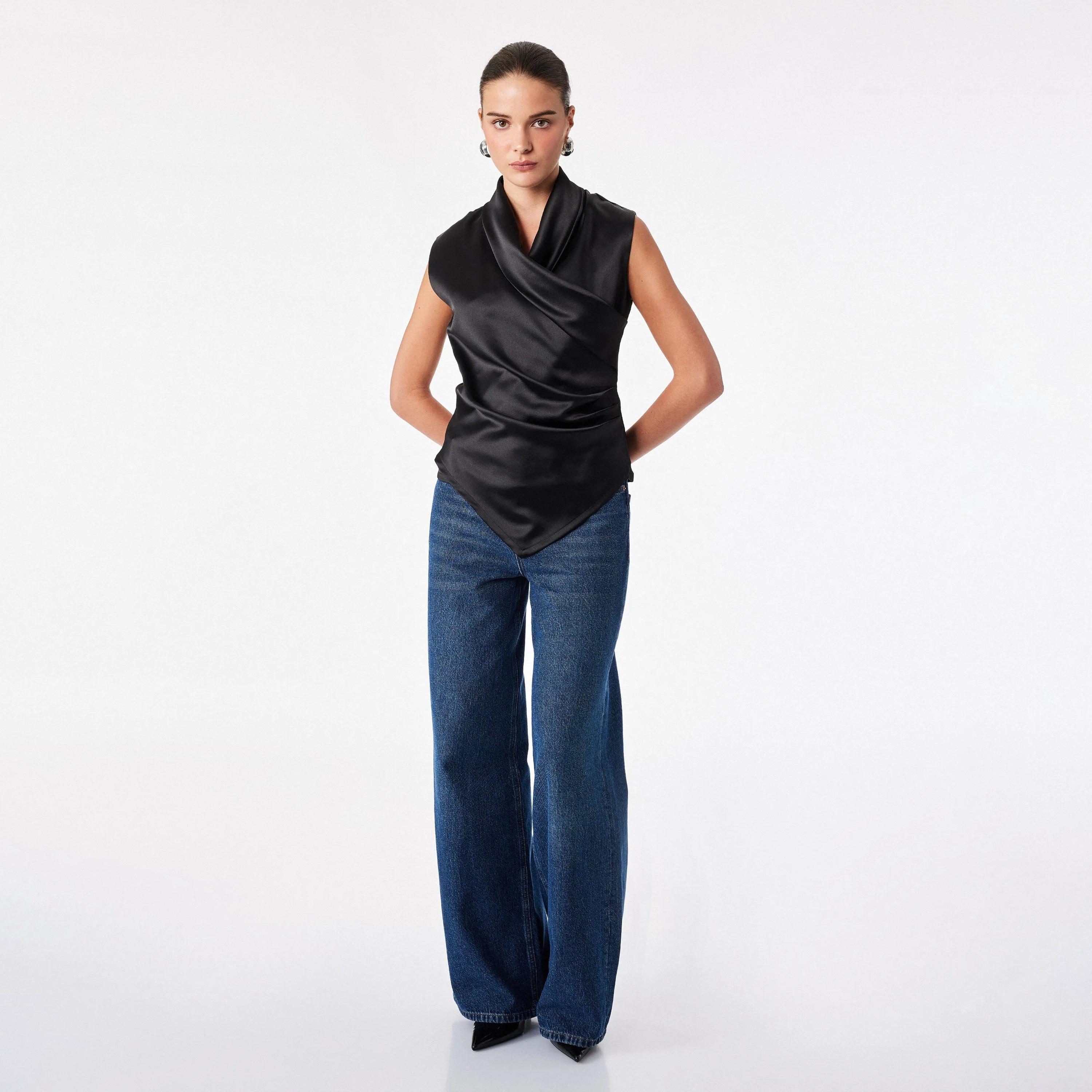 توب حريمي بتصميم ملفوف من قماش القطن من كوتون-women-clothing-shirtsandblouses-blouses-image-2