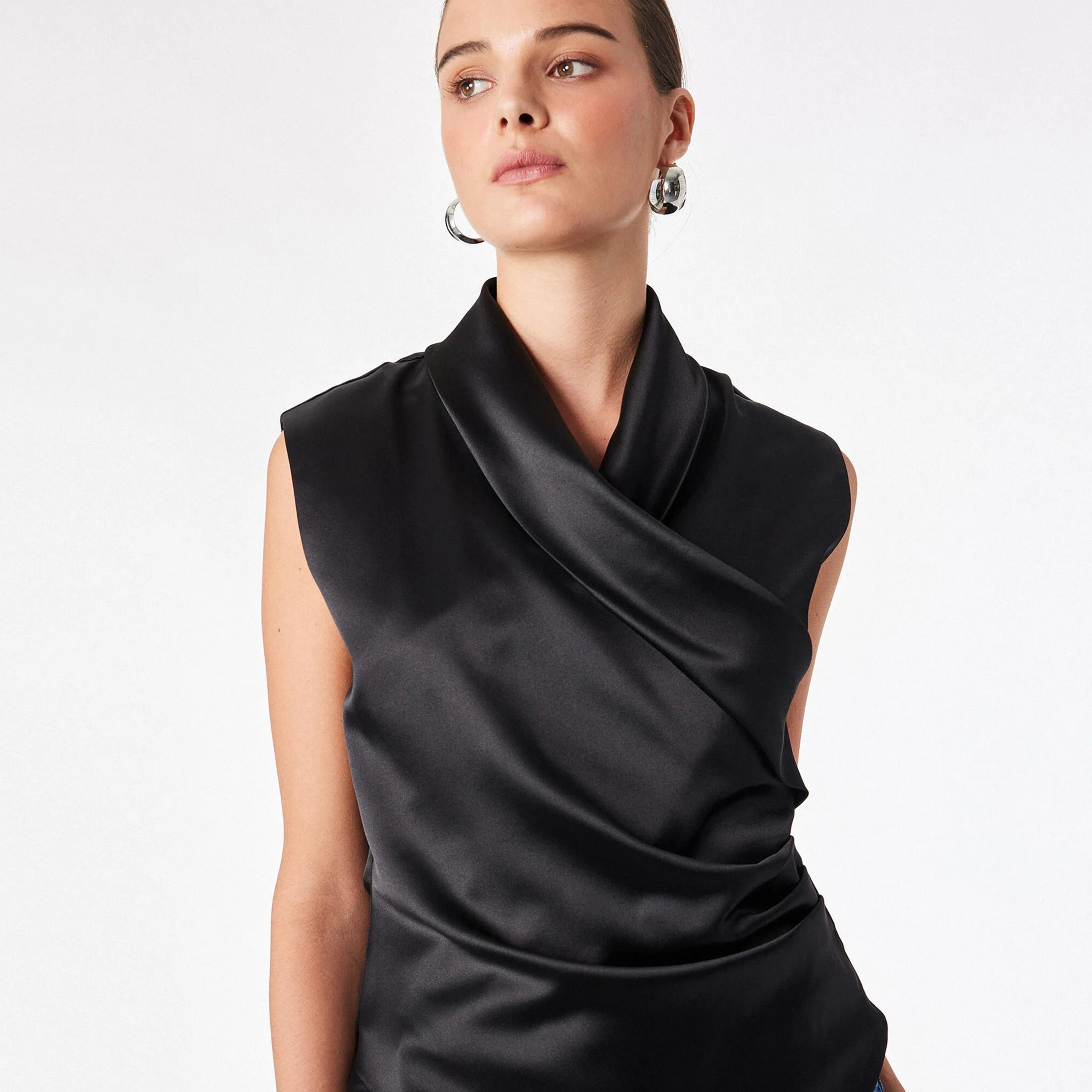 توب حريمي بتصميم ملفوف من قماش القطن من كوتون-women-clothing-shirtsandblouses-blouses-image-5