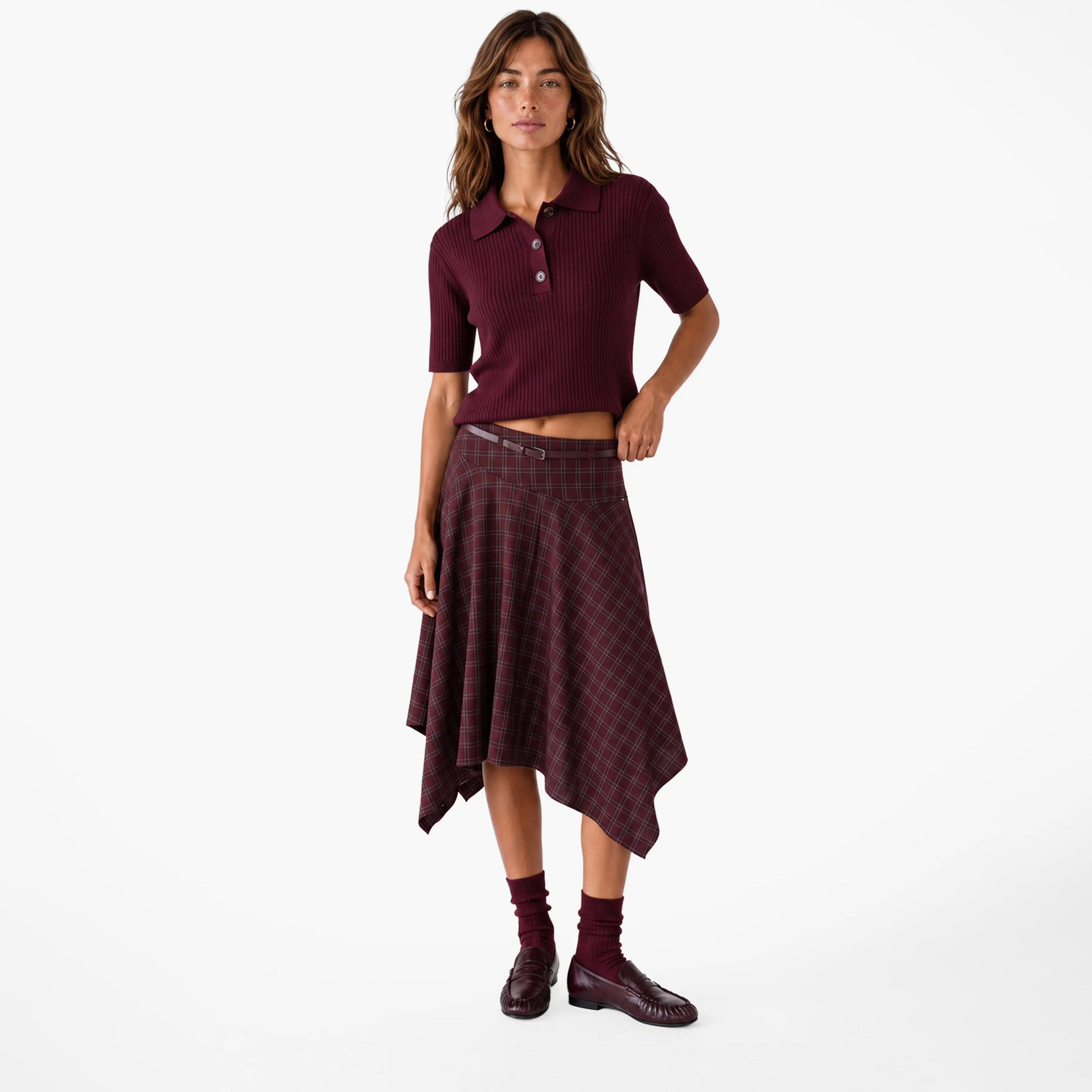 تنورة ميدي حريمي بنقشة الكاروهات وأطراف مموجة باللون العنابي من كوتون-women-clothing-skirts-image-2
