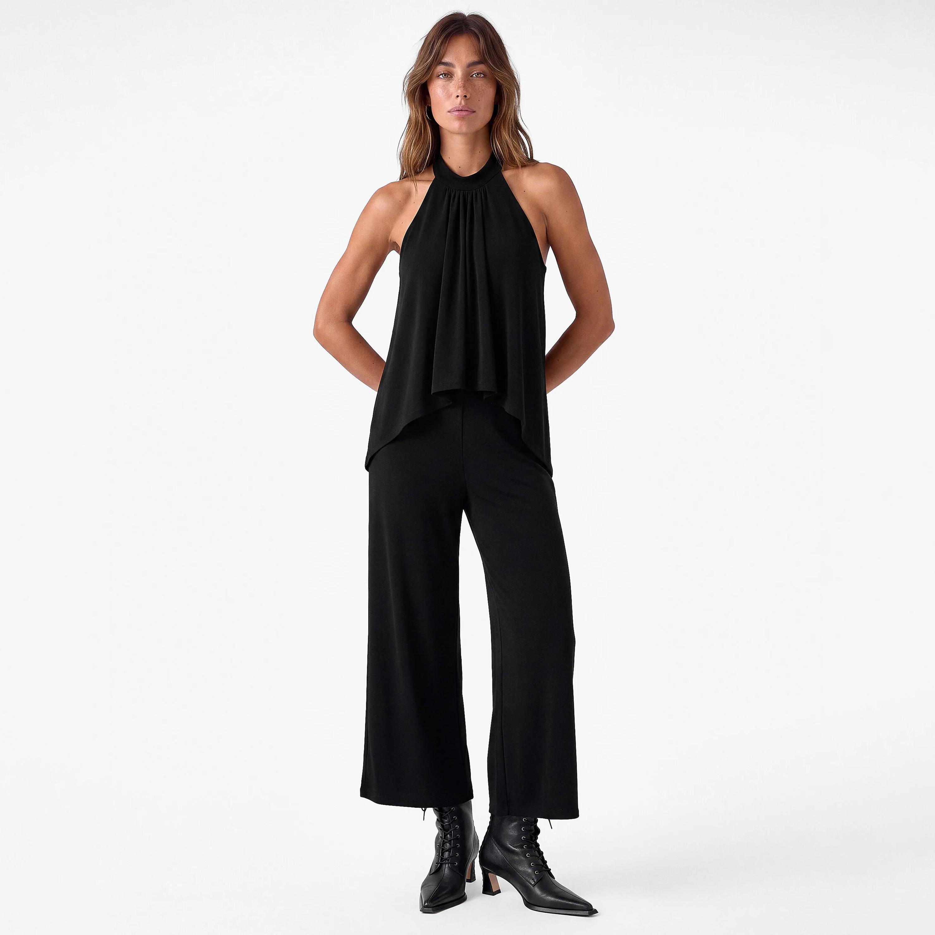 جمبسوت حريمي قطن أسود برقبة هالتر من كوتون-women-clothing-jumpsuits-image-1