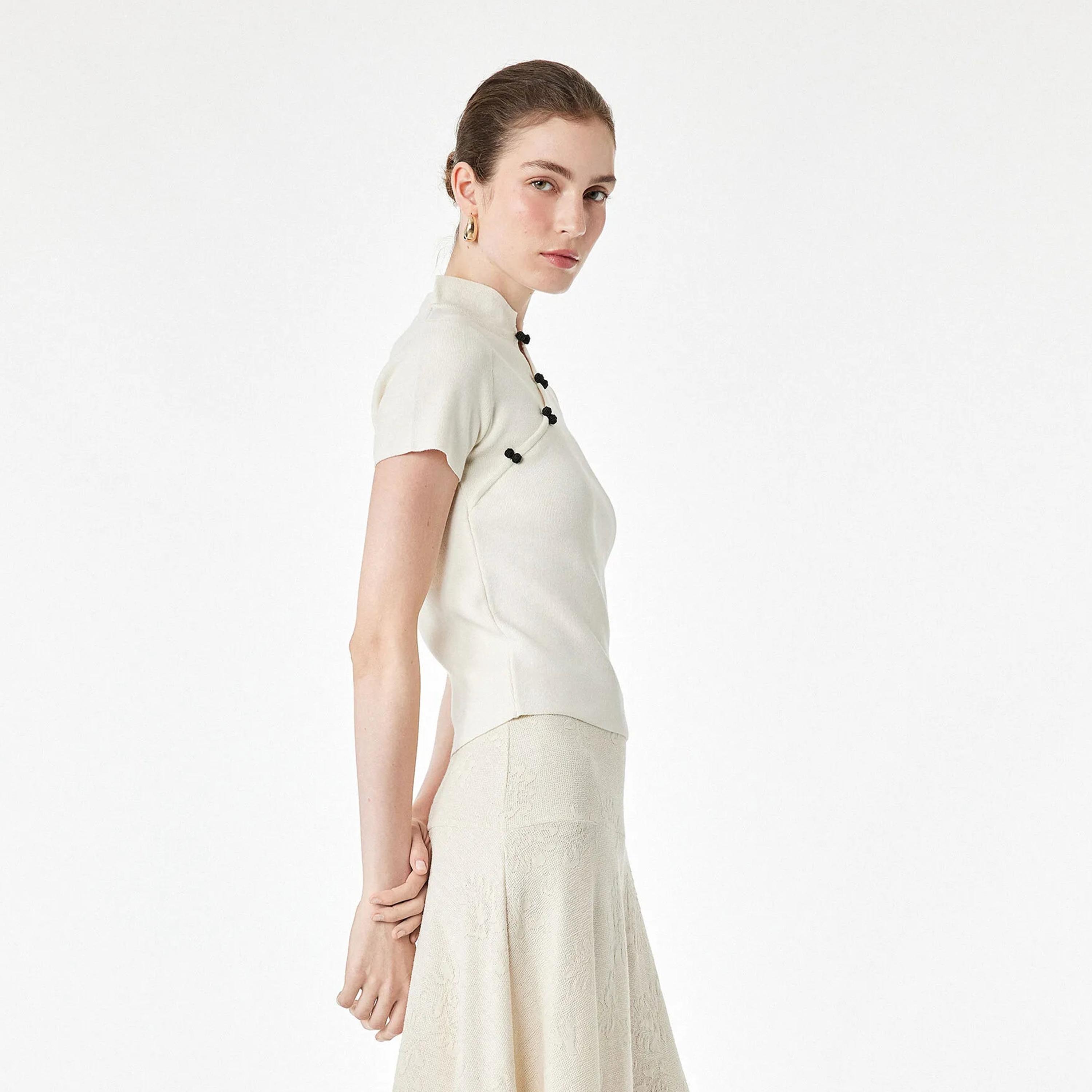 توب سويتر حريمي بلون البيج بياقة مرتفعة من كوتون-women-clothing-shirtsandblouses-blouses-image-3