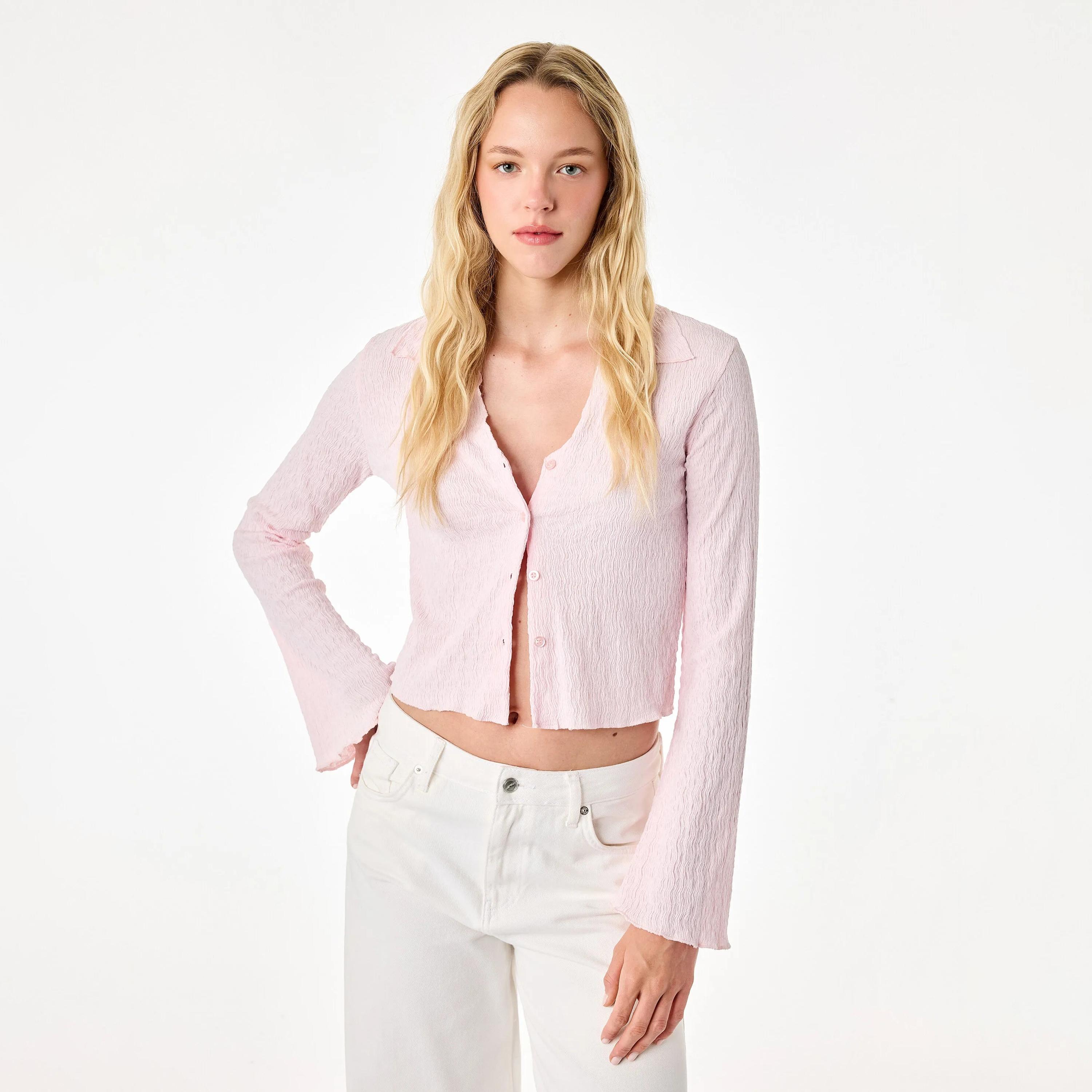 توب حريمي وردي بملمس مضلع وياقة من كوتون-women-clothing-shirtsandblouses-blouses-image-1