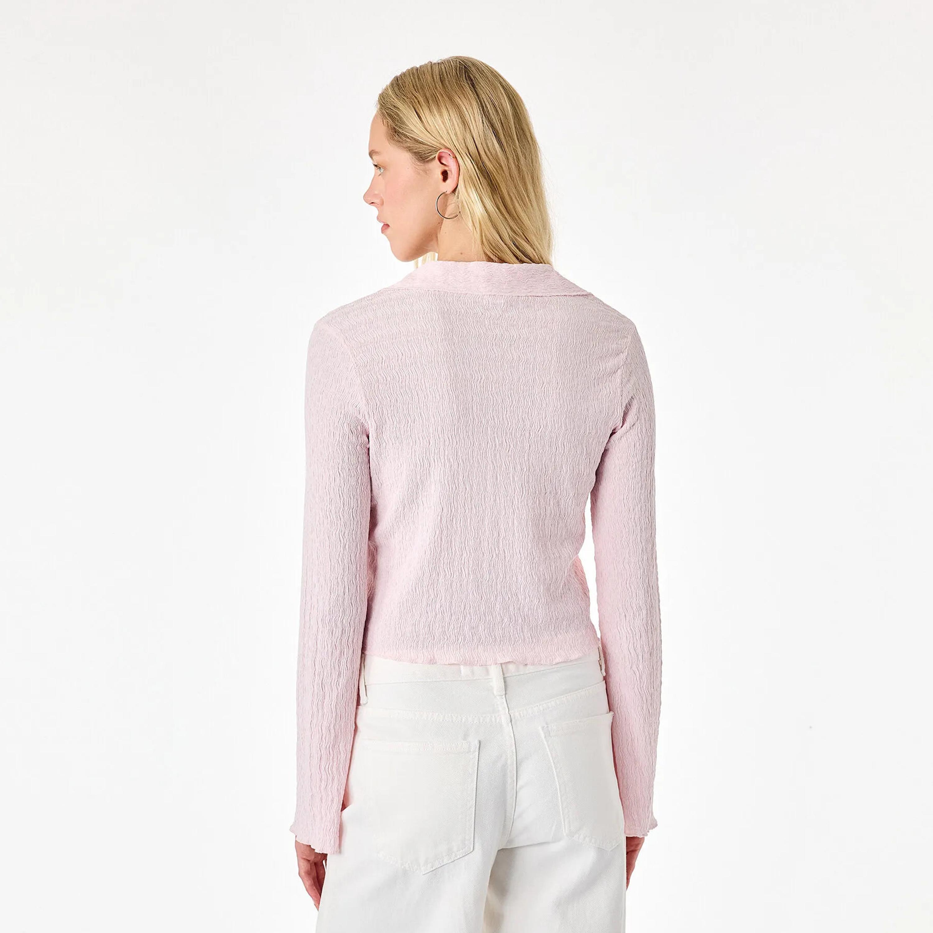 توب حريمي وردي بملمس مضلع وياقة من كوتون-women-clothing-shirtsandblouses-blouses-image-4