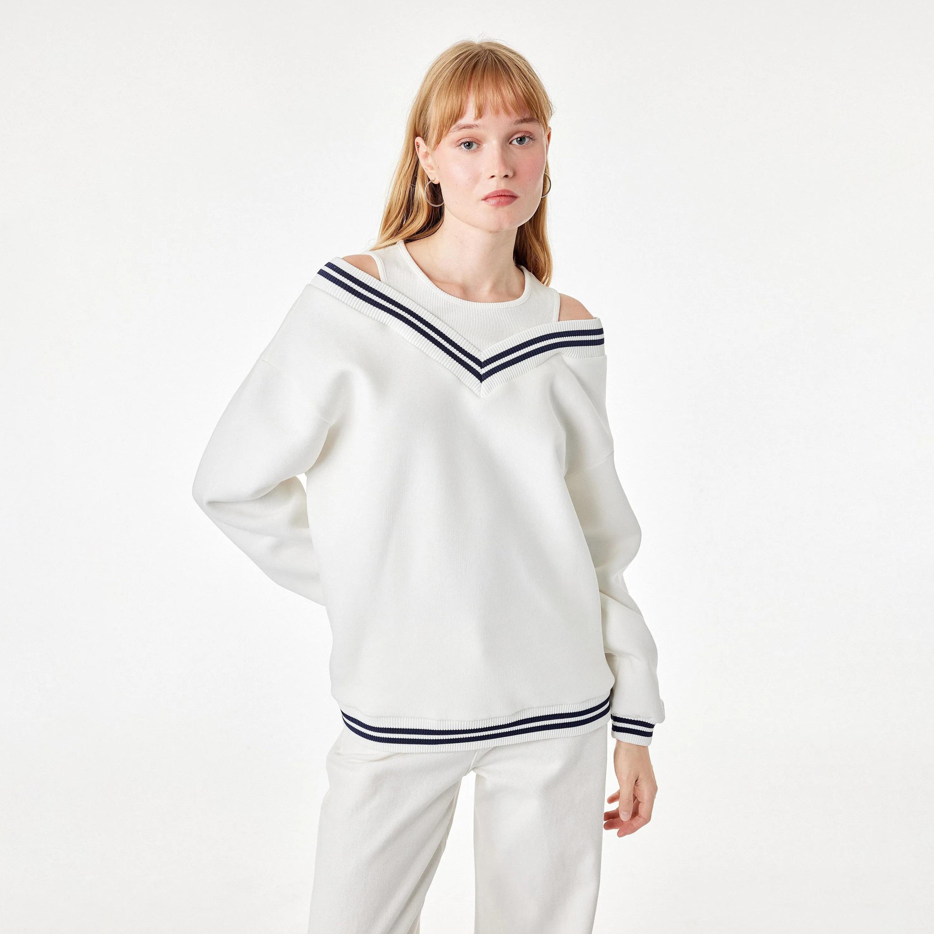 سويت شيرت حريمي بيج مخطط بأكمام مسدلة من كوتون-women-clothing-hoodiesandsweatshirts-sweatshirts-image-1