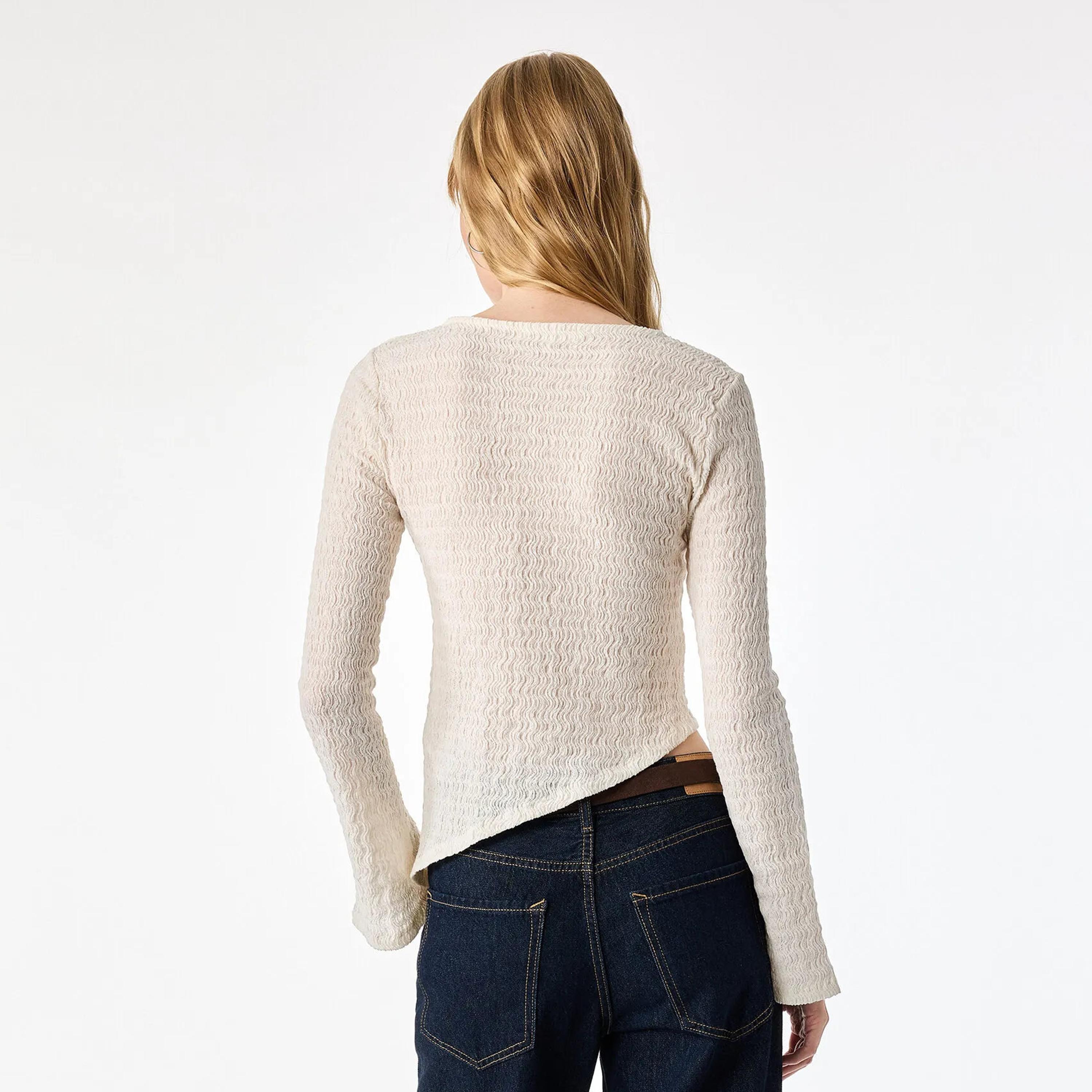 كارديجان توب حريمي بملمس مميز من قماش قطن من كوتون-women-clothing-shirtsandblouses-blouses-image-4