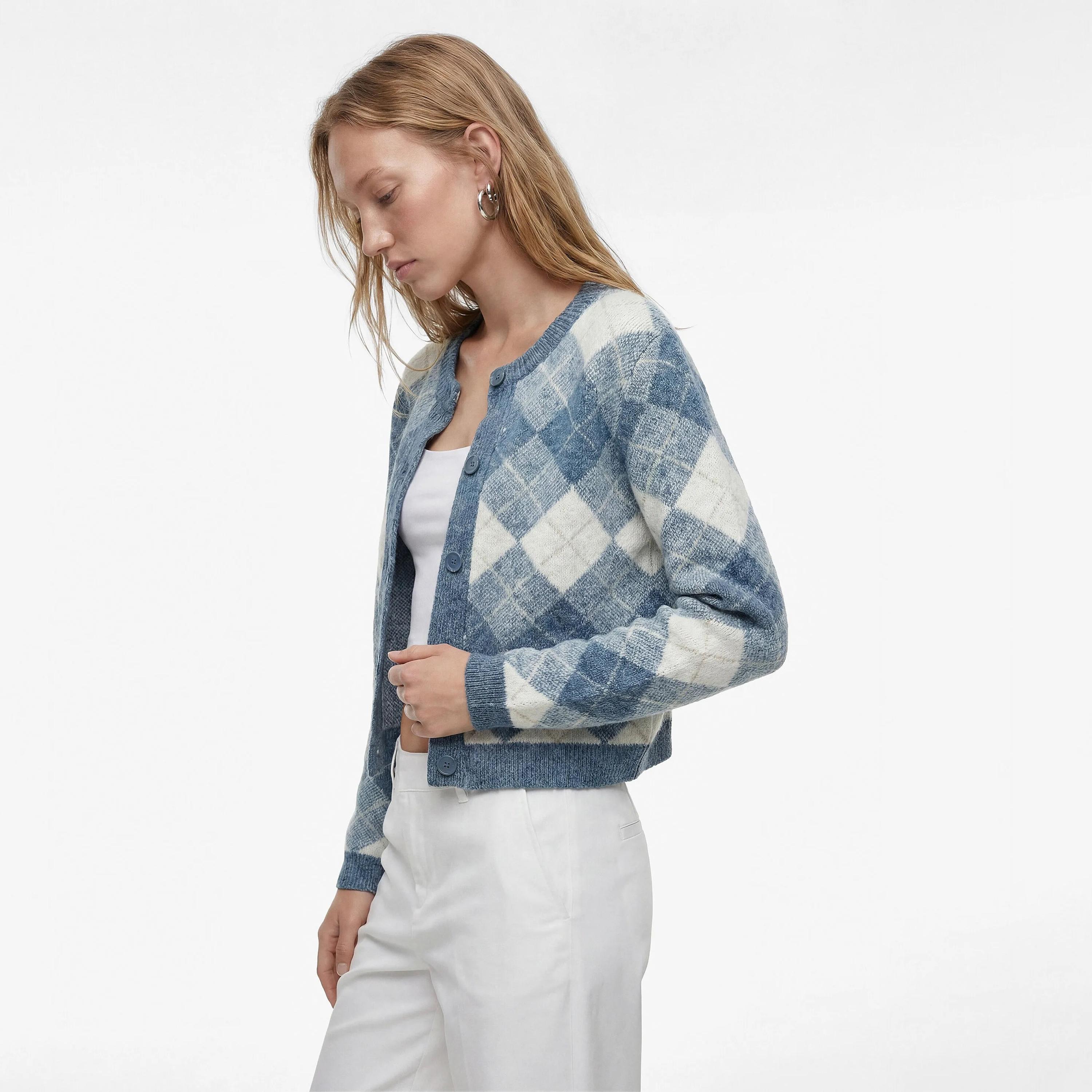 كارديجان حريمي أزرق بنقشة أرجايل من كوتون-women-winterwear-cardigansandjumpers-cardigans-image-3