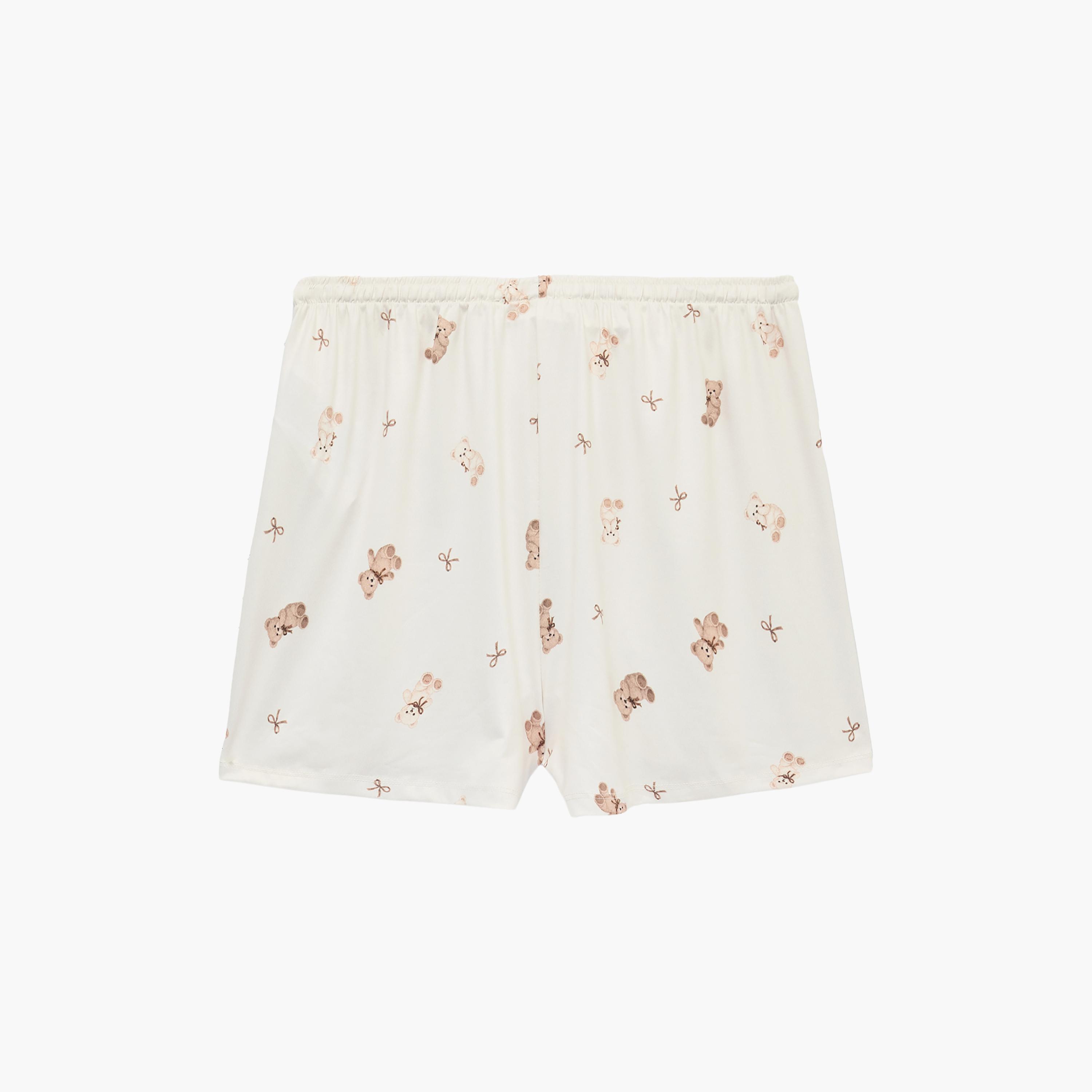 شورت حريمي بخصر برباط وطبعة دبدوب (تيدي) باللون الأبيض من كوتون-women-clothing-shorts-image-7