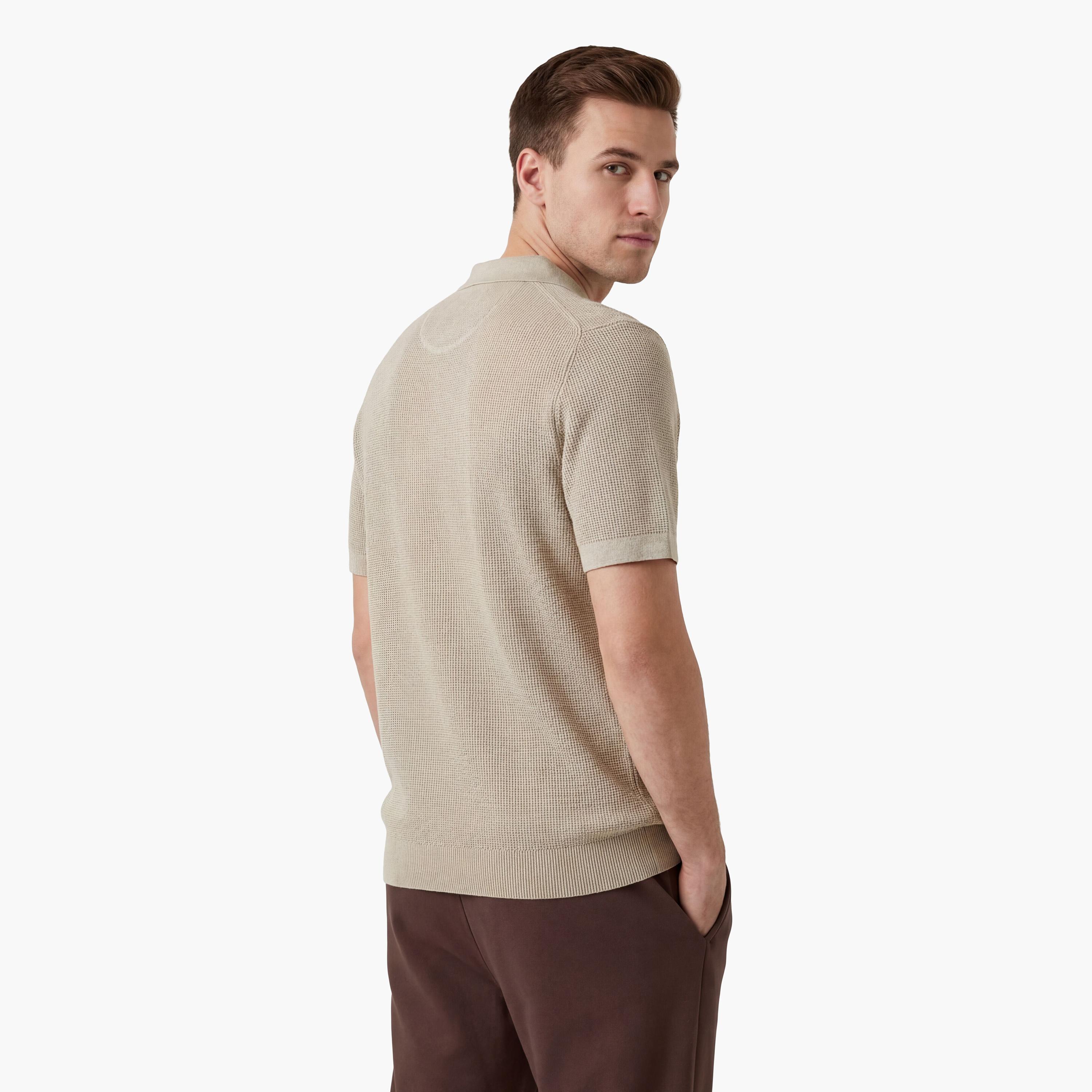 تي شيرت بولو رجالي بارز الملمس بأكمام قصيرة وبياقة من جانت-men-clothing-tshirtsandpolos-polos-image-10