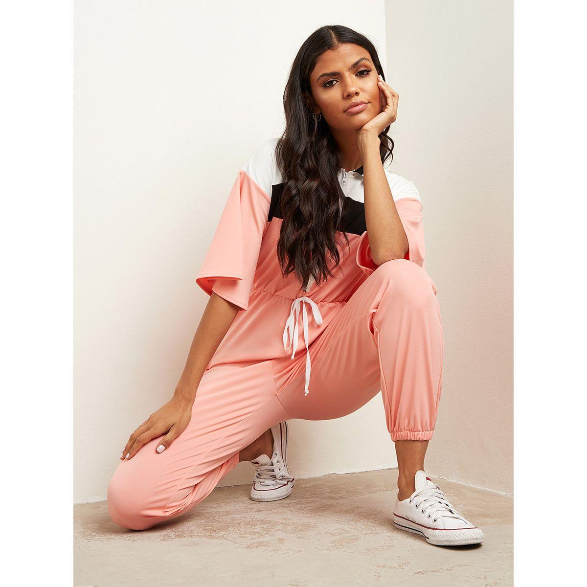 Styli Color Block Short Sleeves Jumpsuit with Front Zip Closure-women-clothing-jumpsuits-image-3