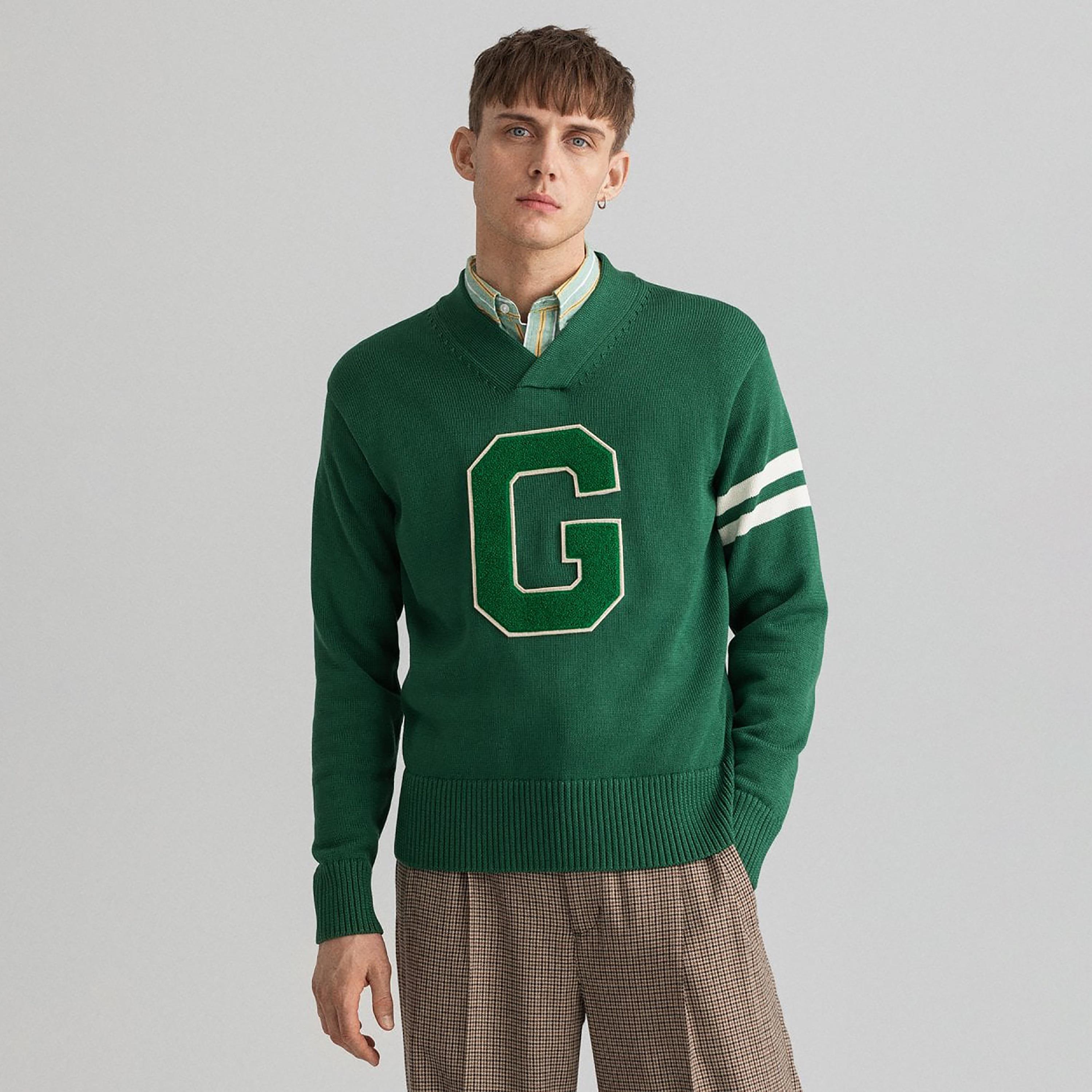Gant Applique V-Neck Long Sleeves Sweater-men-clothing-sweatersandpullovers-image-1