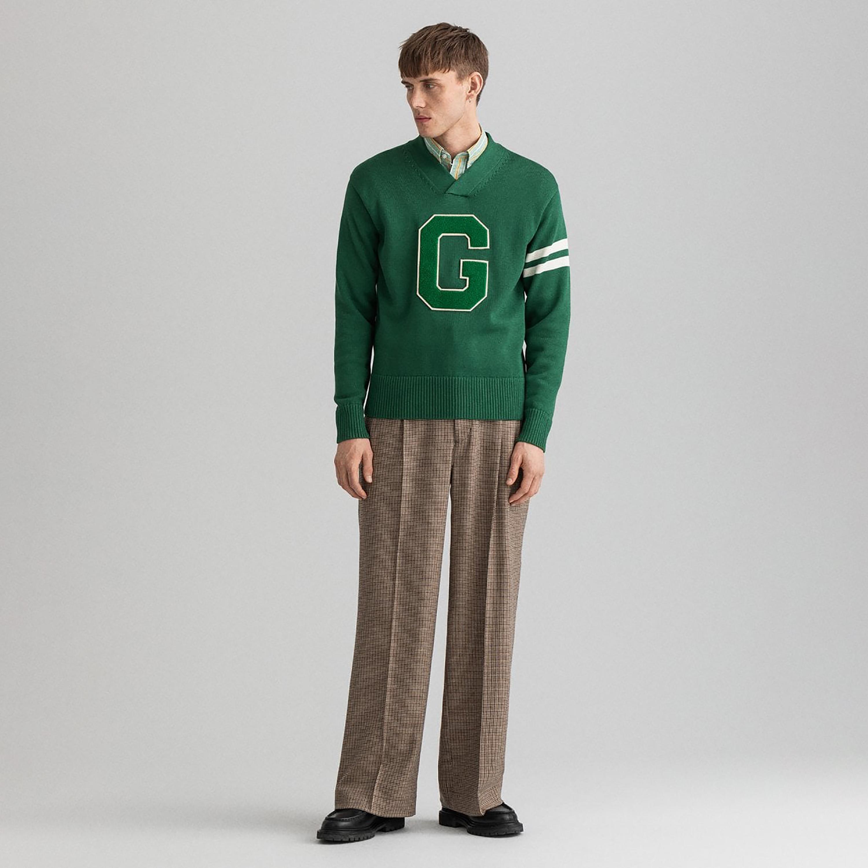 Gant Applique V-Neck Long Sleeves Sweater-men-clothing-sweatersandpullovers-image-2
