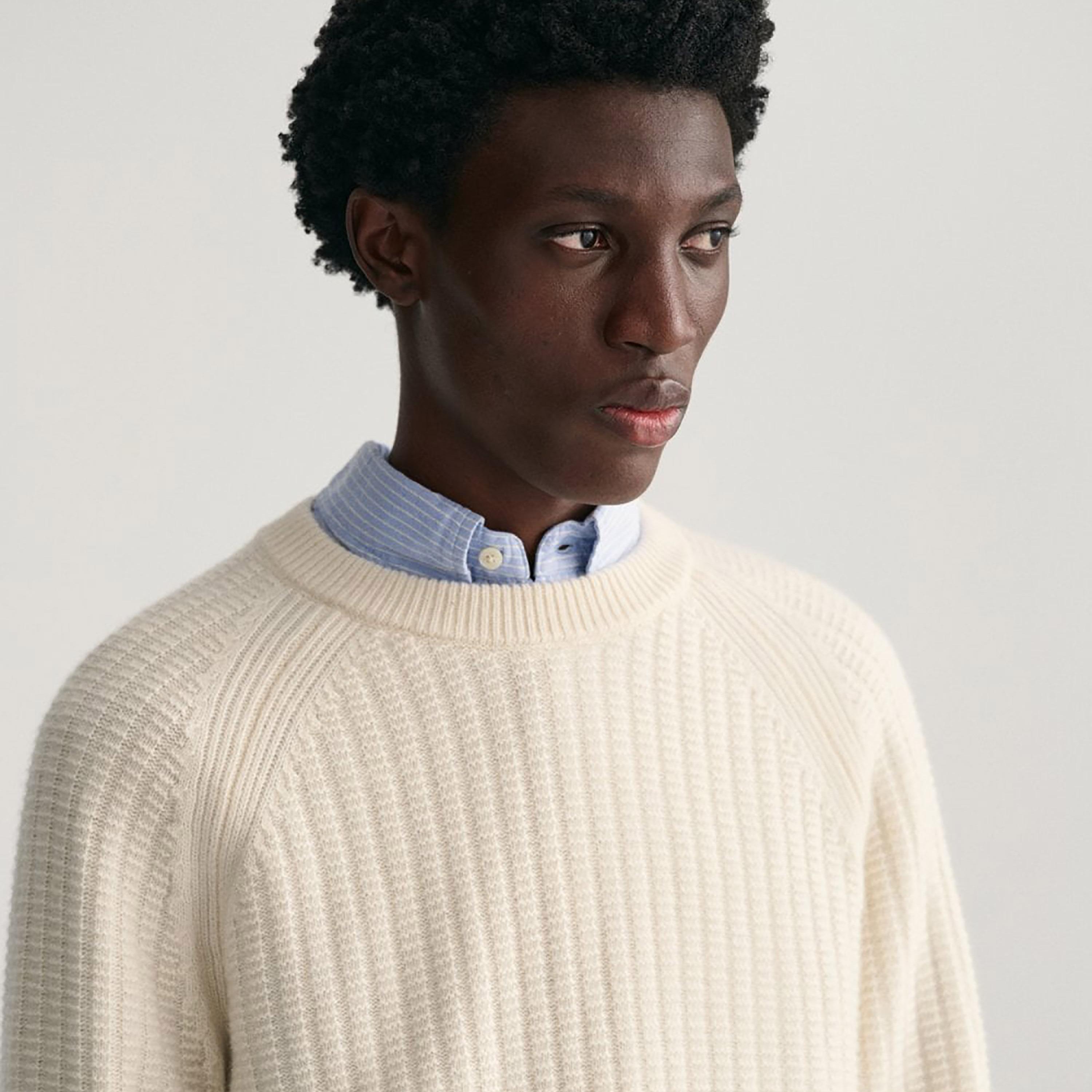 Gant Knitted Crew Neck Raglan Sleeves Sweater-men-clothing-sweatersandpullovers-image-3