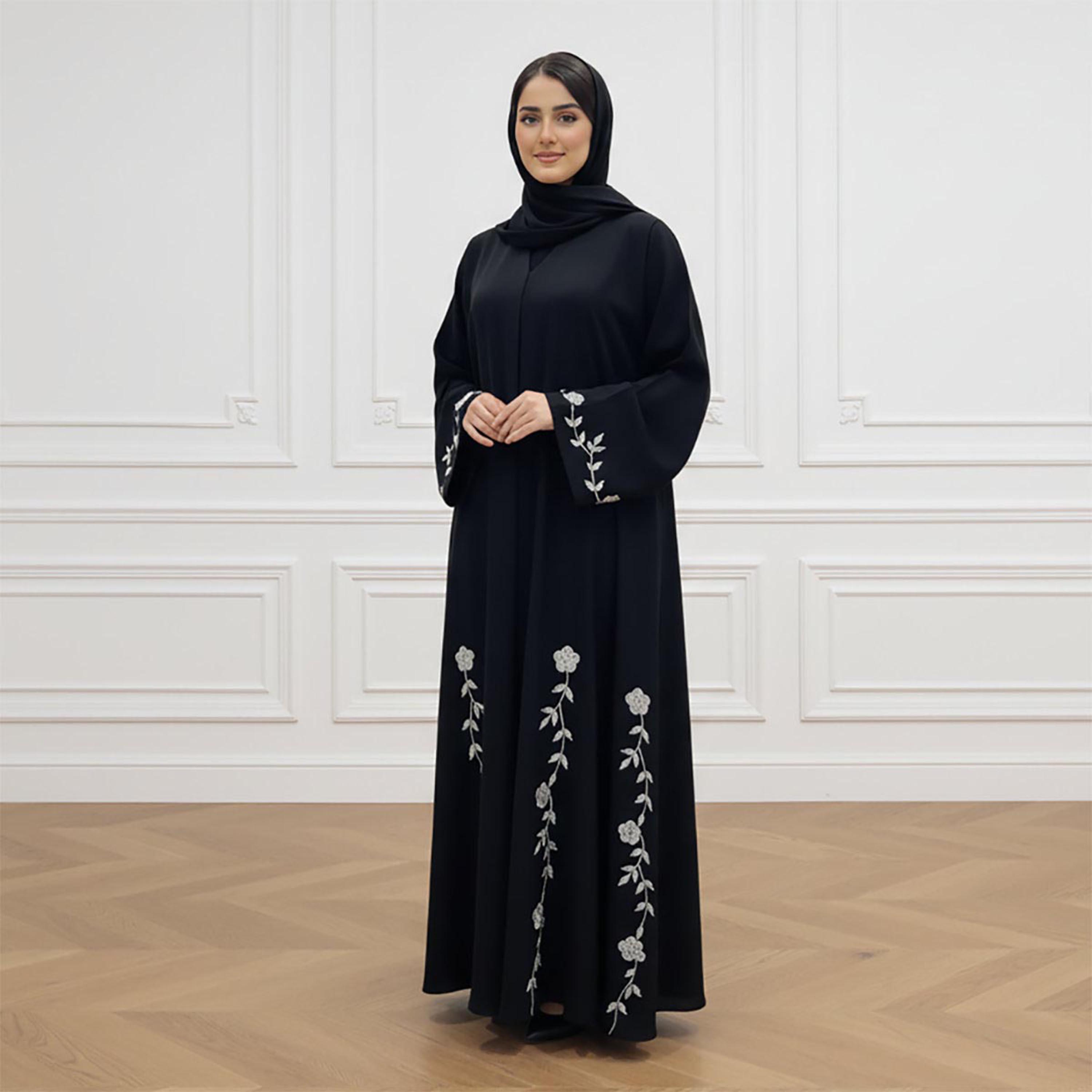 عباية نسائية سوداء مطرزة بأزهار وأكمام واسعة مع حجاب من نخبة-women-arabicclothing-abayas-image-2