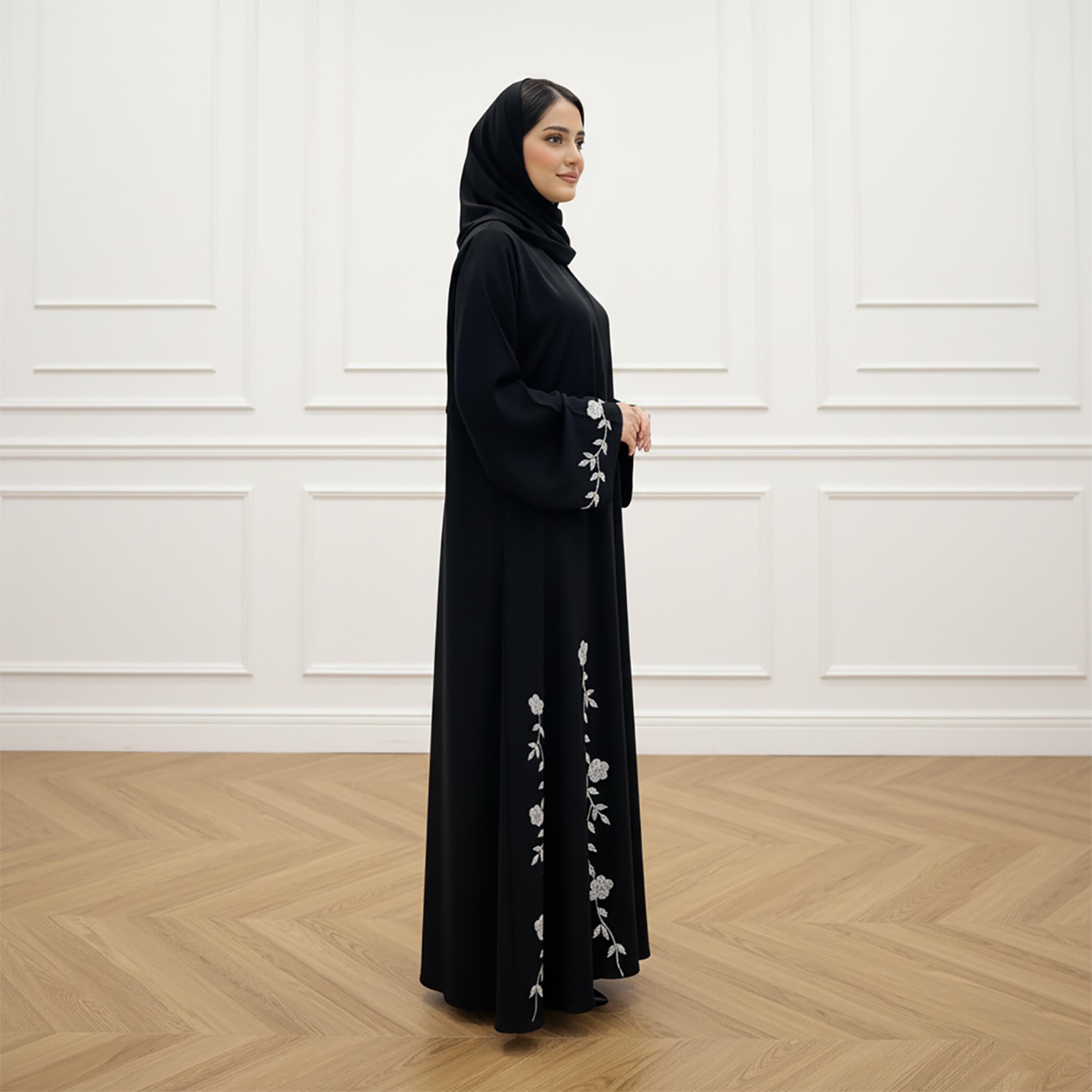 عباية نسائية سوداء مطرزة بأزهار وأكمام واسعة مع حجاب من نخبة-women-arabicclothing-abayas-image-3