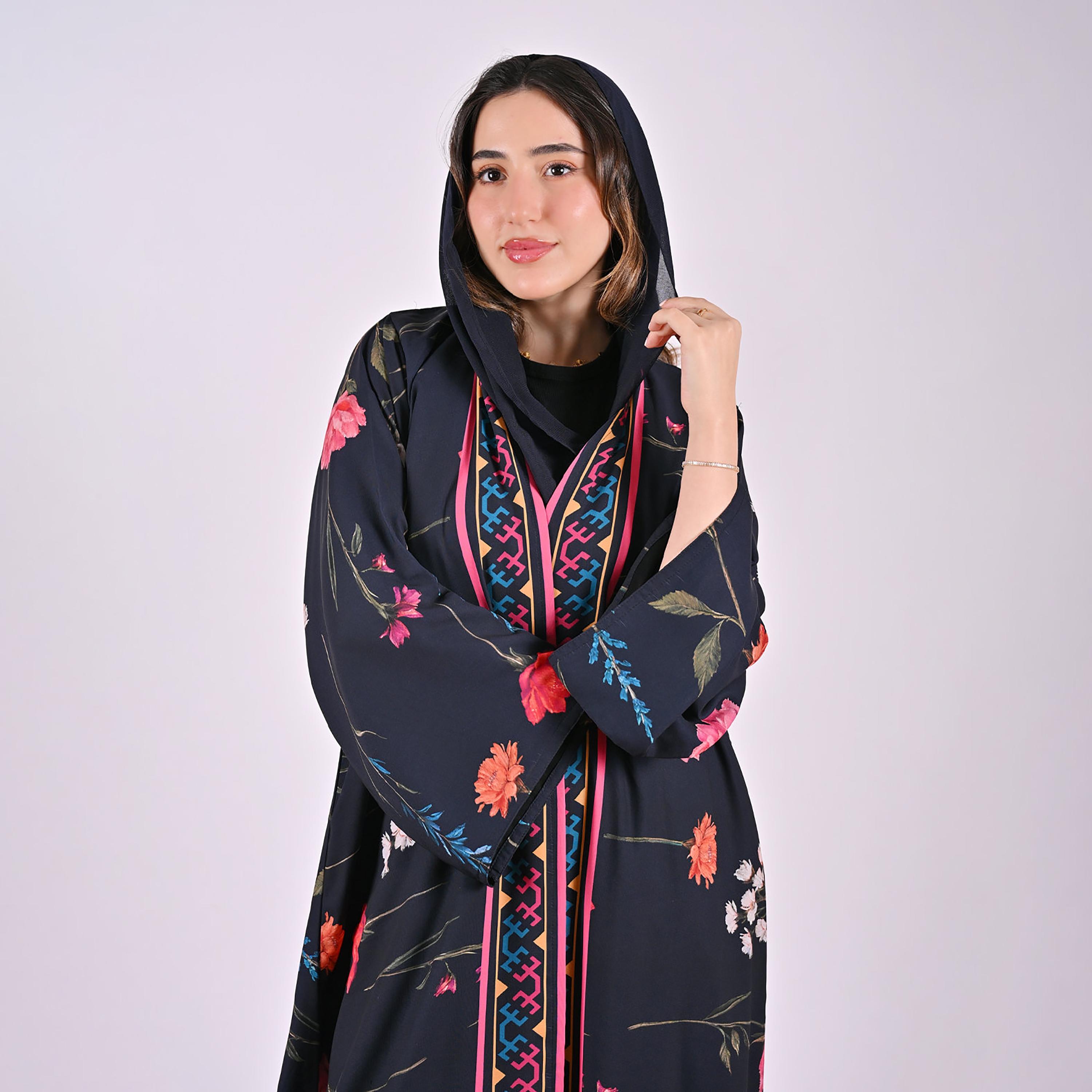 عباءة كتان كحلي بأكمام واسعة وطبعة زهور مع حجاب للنساء من حوراء-women-arabicclothing-abayas-image-8