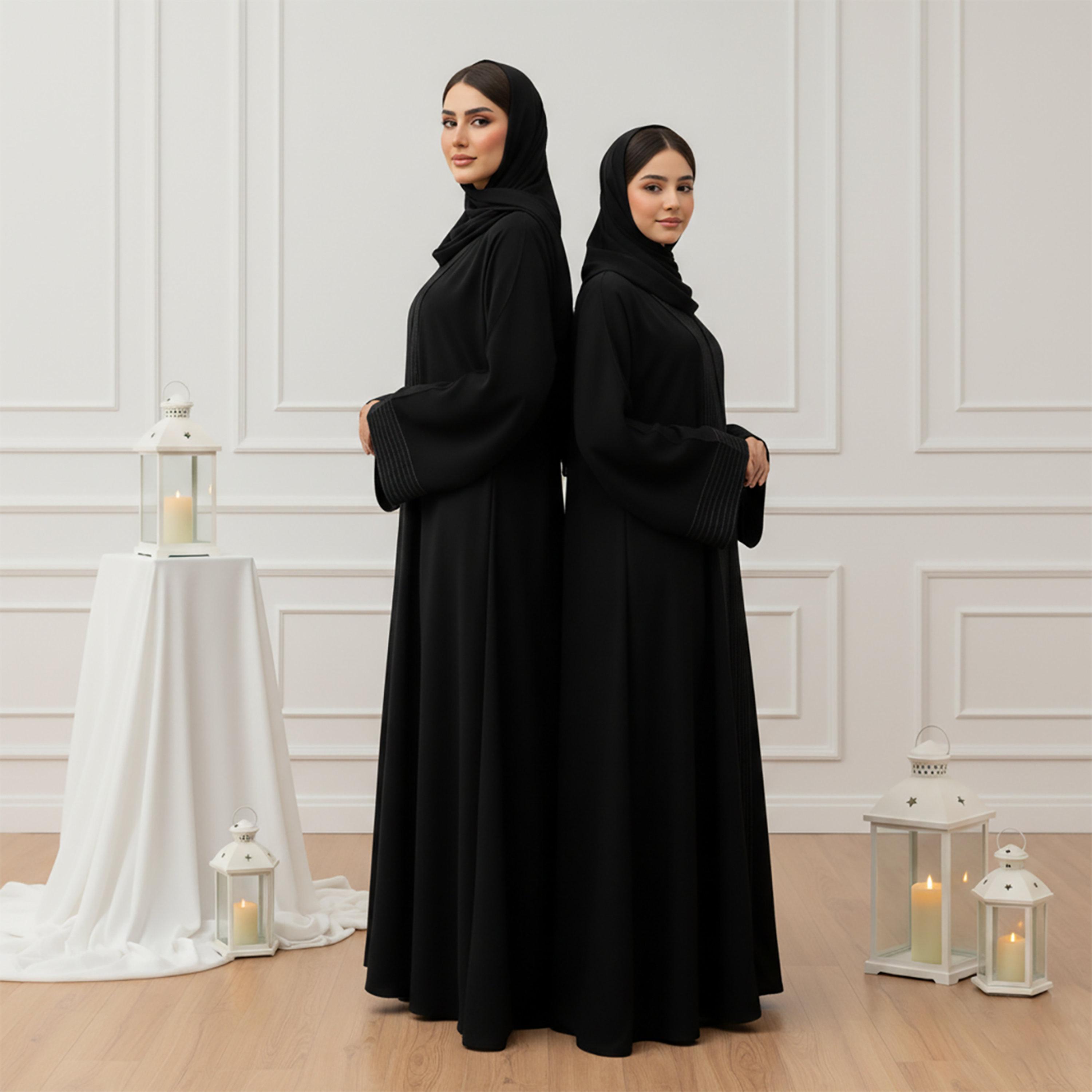 عباية نسائية قماش "ندى" بأكمام "وايد" وتفاصيل "ستيتش" مع حجاب - أسود من نخبة-women-arabicclothing-abayas-image-3