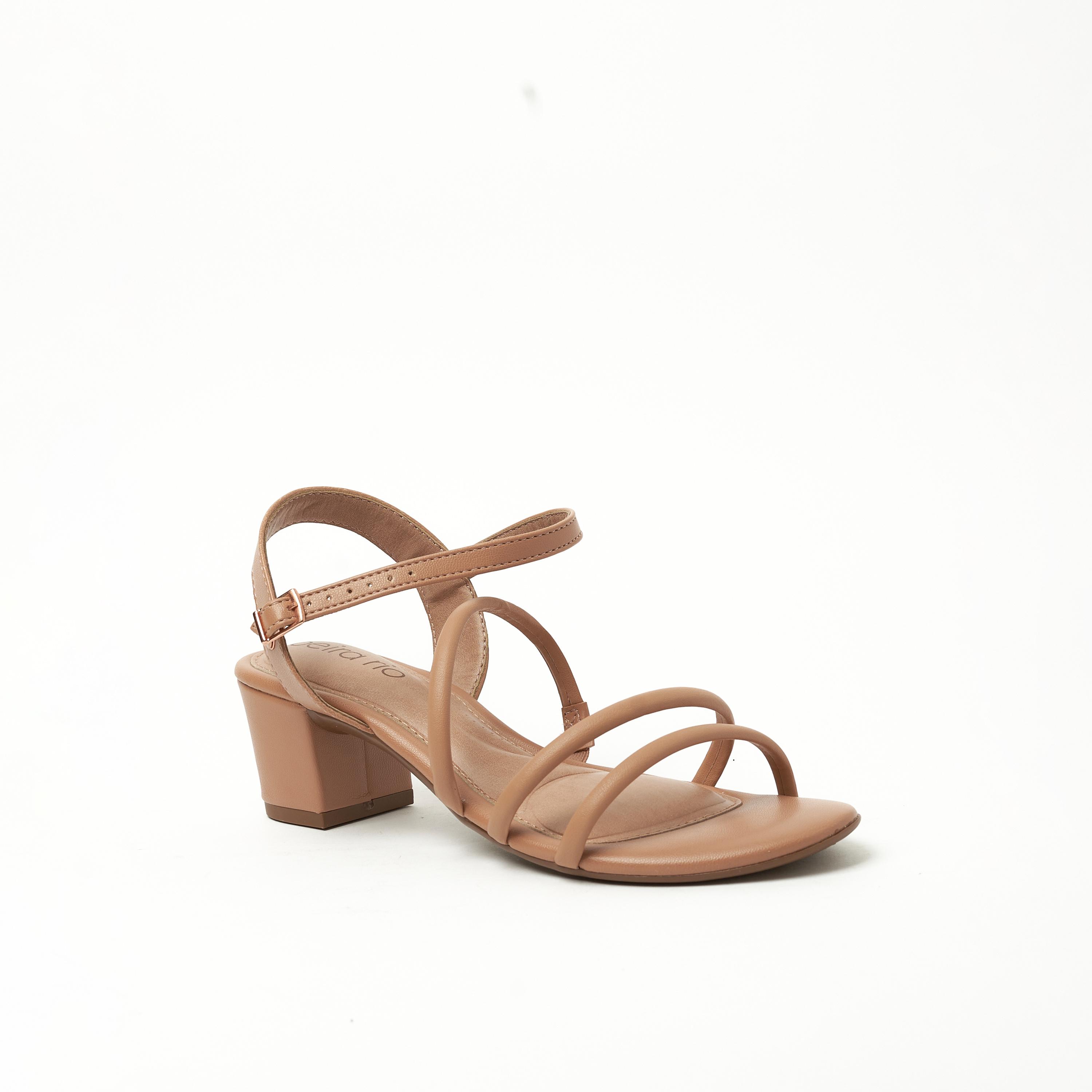 بييرا ريو - حذاء نسائي كعب عريض وحزام بمشبك | 8246-1198-23727-52531-women-shoes-sandals-heeled-image-1
