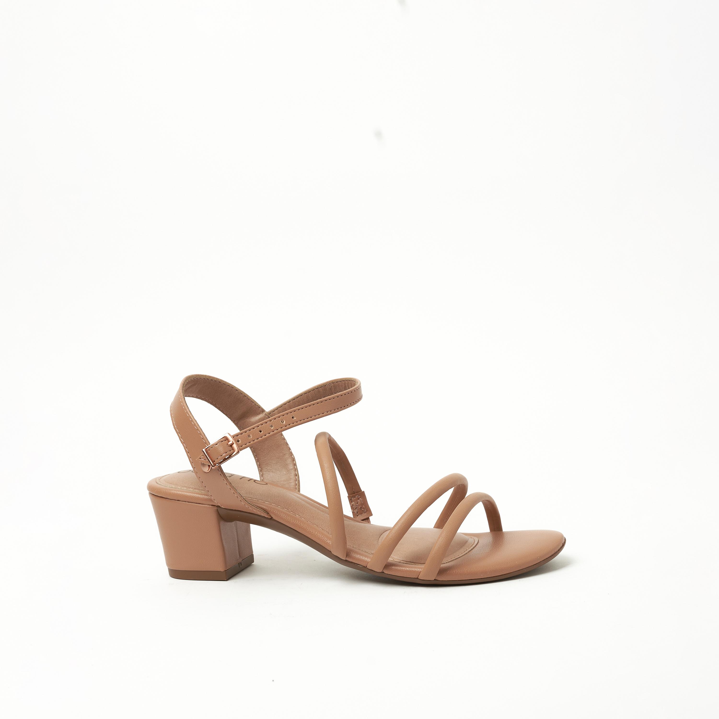 بييرا ريو - حذاء نسائي كعب عريض وحزام بمشبك | 8246-1198-23727-52531-women-shoes-sandals-heeled-image-4