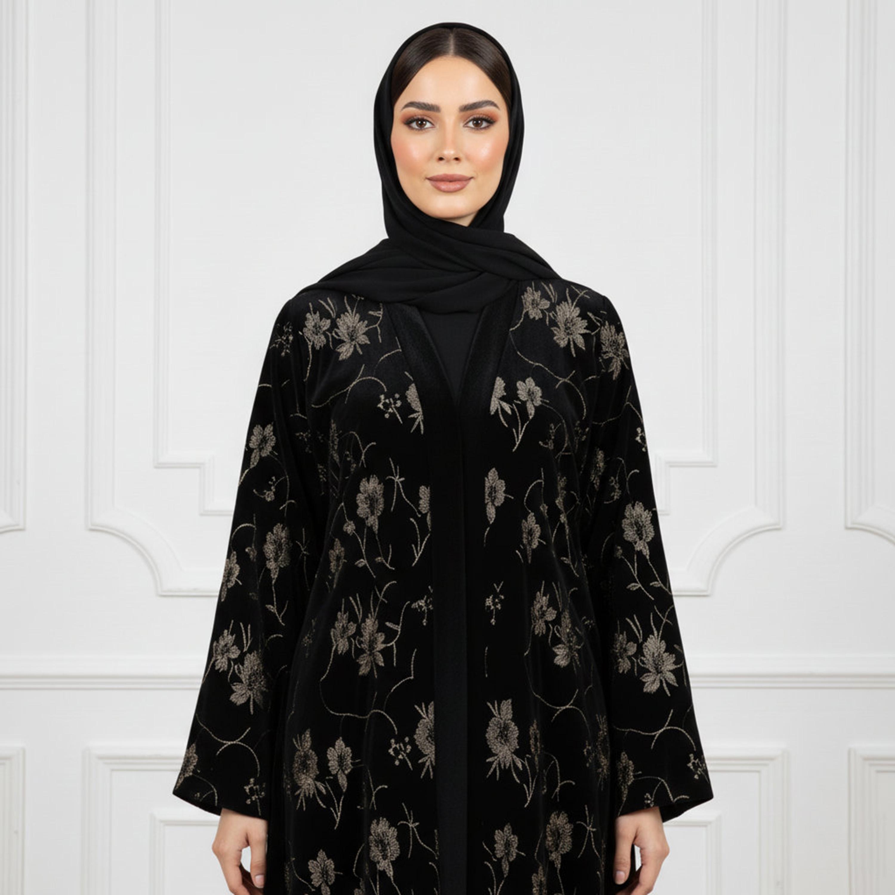 عباءة سهرة نسائية "نيدا" سوداء بأكمام واسعة وتطريز "فلورال" مع حجاب من نخبة-women-arabicclothing-abayas-image-2