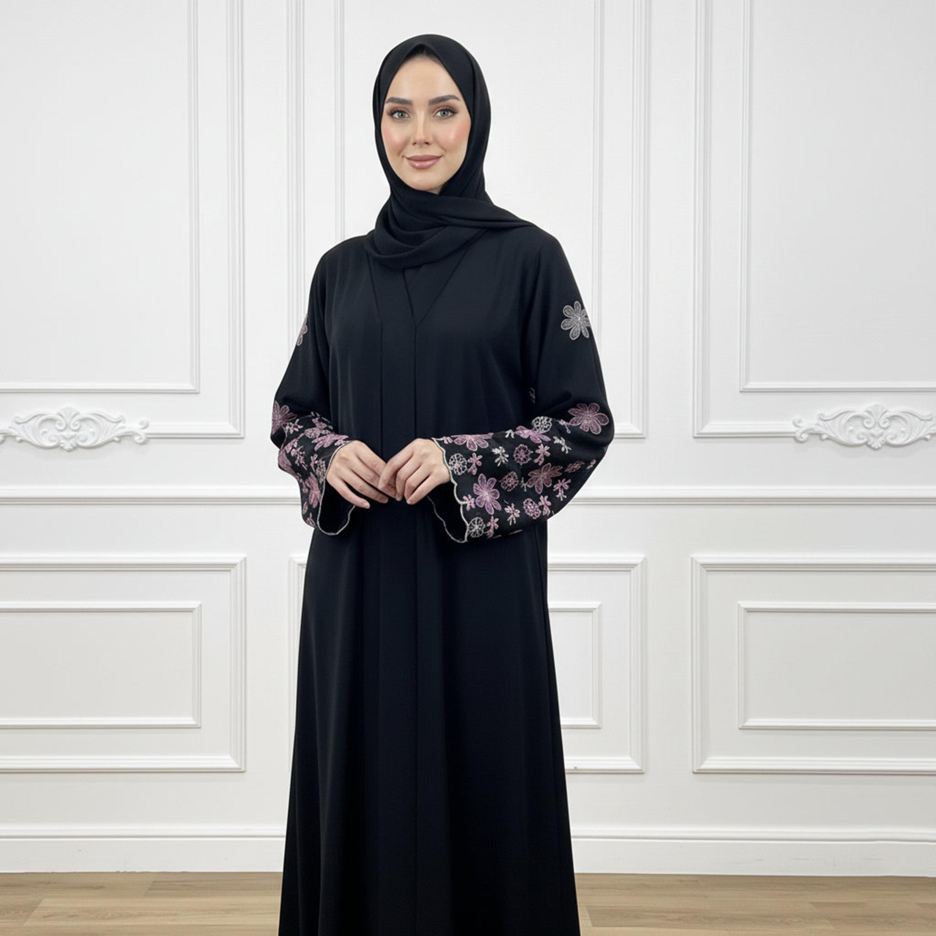 عباءة نسائية "نيدا" سوداء بأكمام مطرزة "فلورال" مع حجاب من نخبة-women-arabicclothing-abayas-image-2