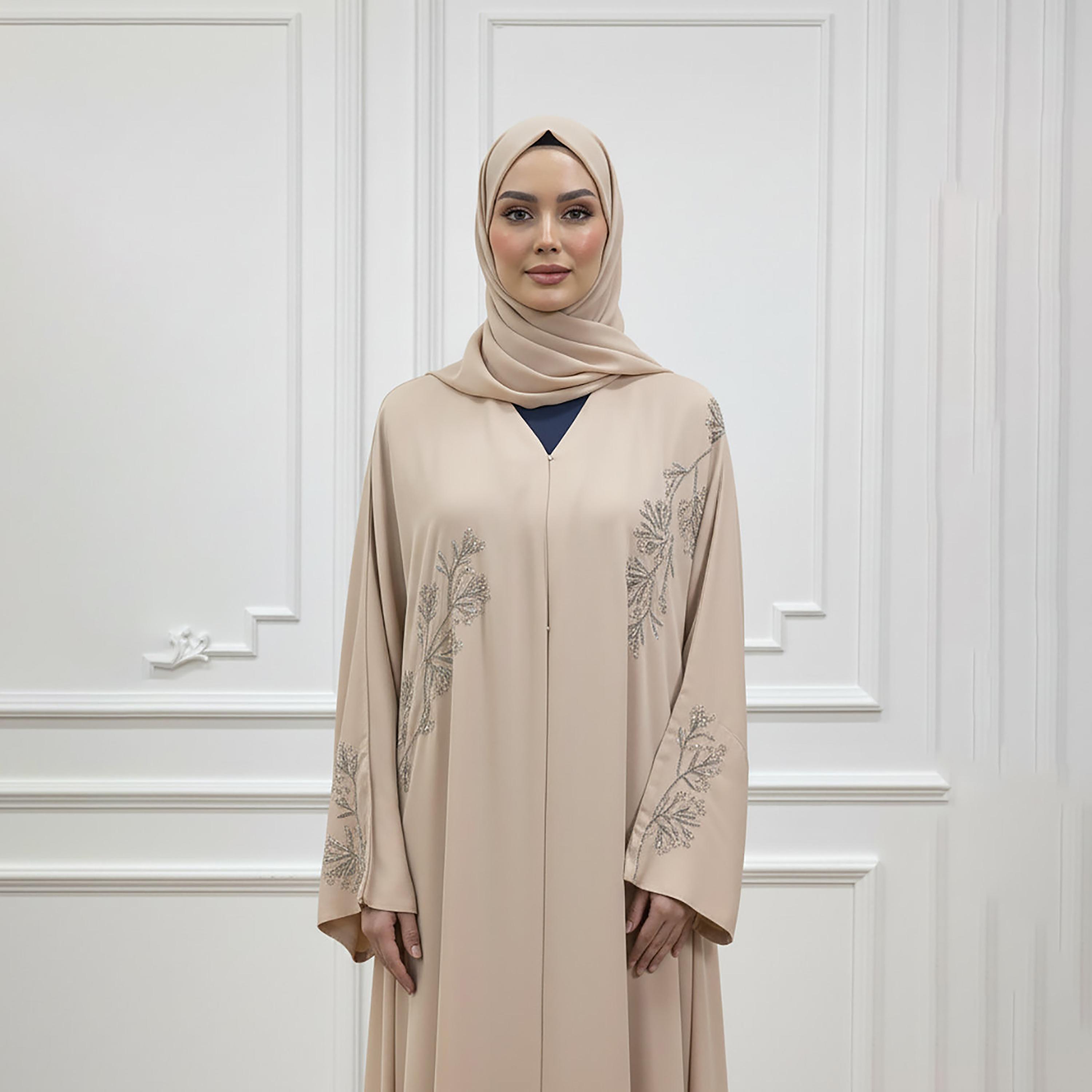 عباءة نسائية "نيدا" بيج بأكمام "فليرد" واسعة ومطرزة مع حجاب من نخبة-women-arabicclothing-abayas-image-2