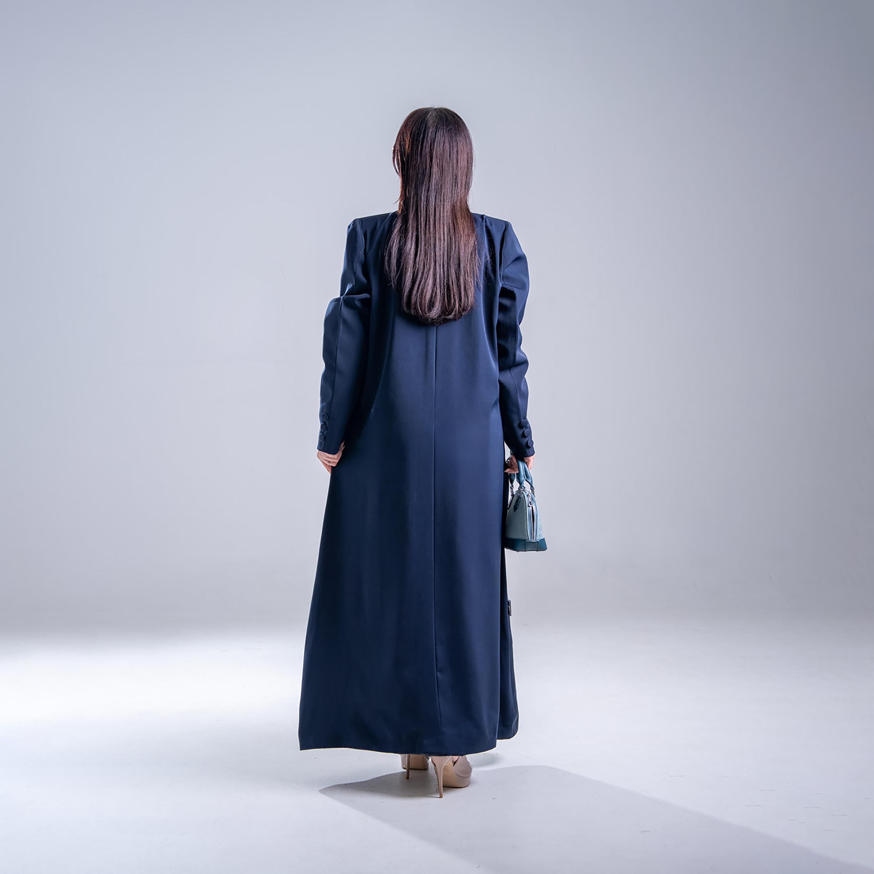 عباية كريب نسائية بقصة نصف كلوش وتصميم بلازر بياقة وأكمام مفصلة من إليجانت حجاب-women-arabicclothing-abayas-image-5
