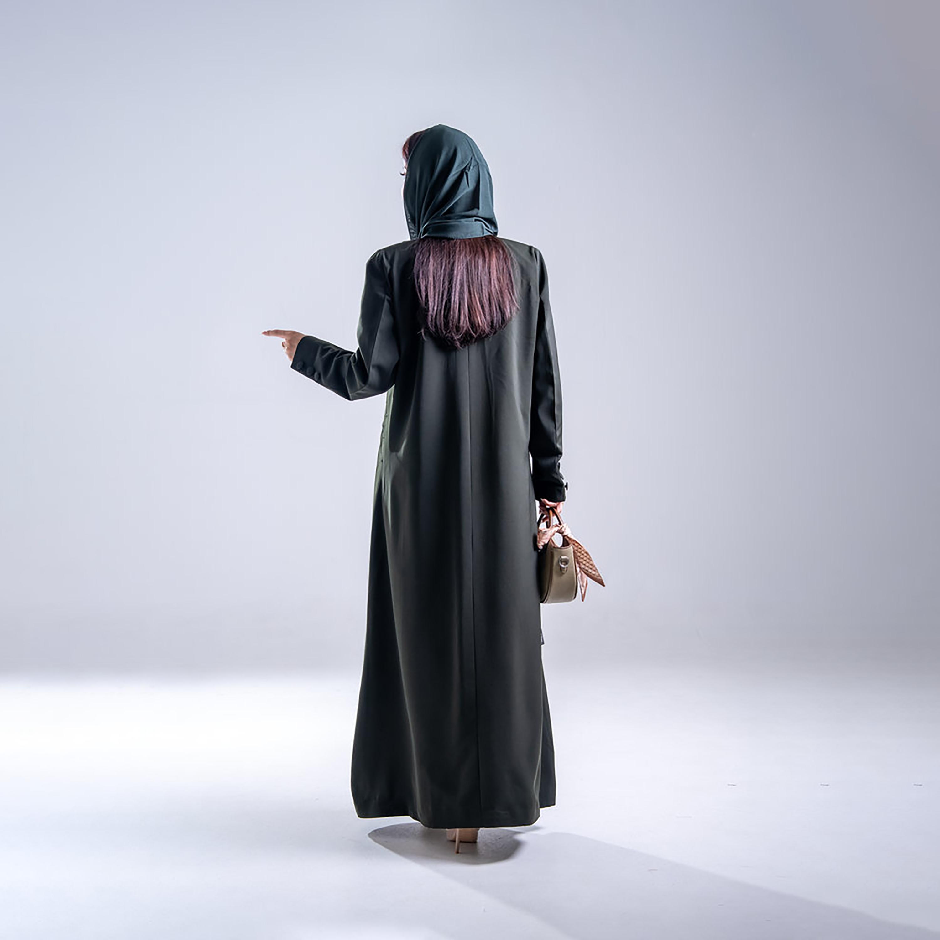 عباية كريب نسائية بقصة نصف كلوش وتصميم بلازر بياقة وأكمام مفصلة من إليجانت حجاب-women-arabicclothing-abayas-image-5